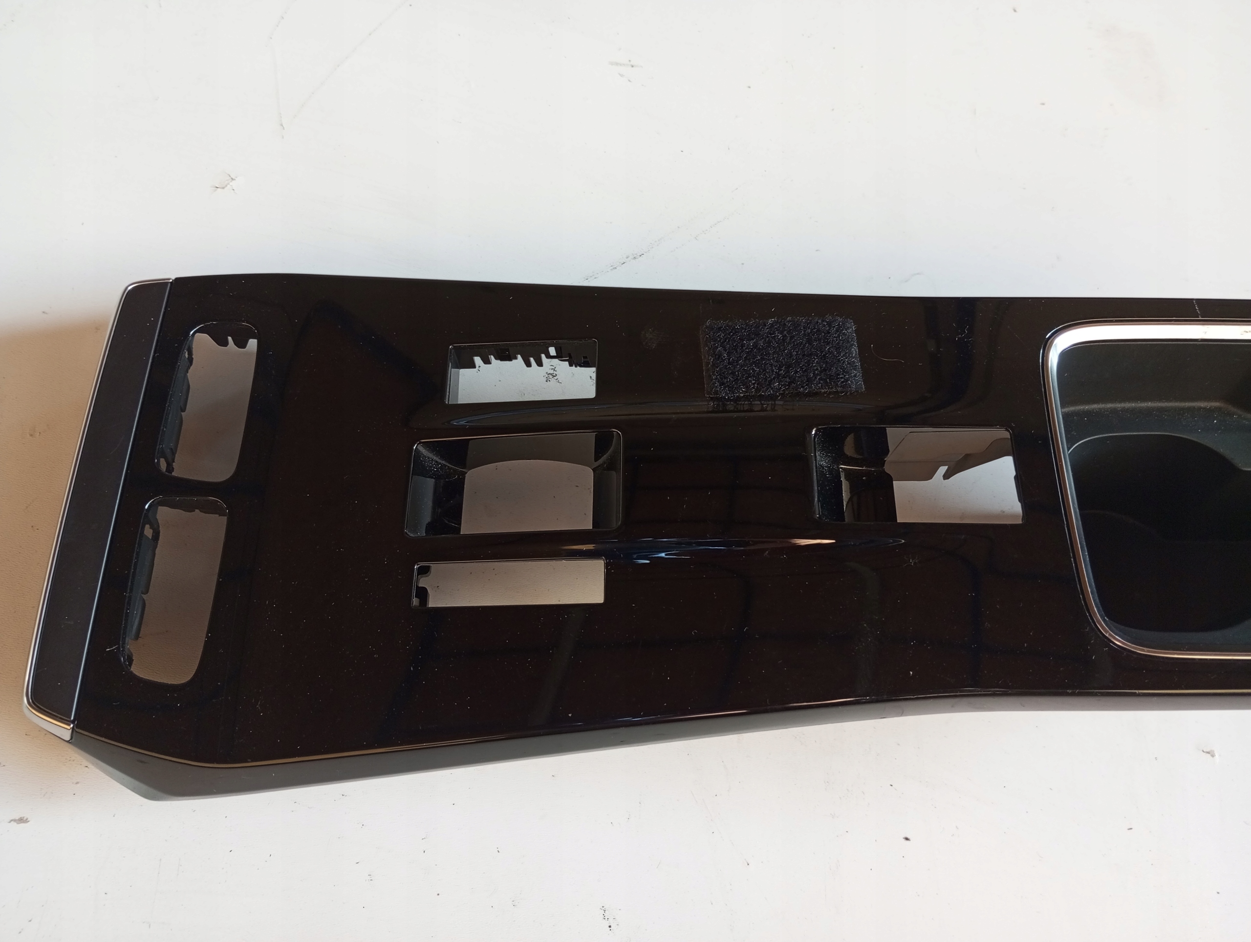 frame changes of the gear PANEL TUNEL OPEL MOKKA B 9835015380