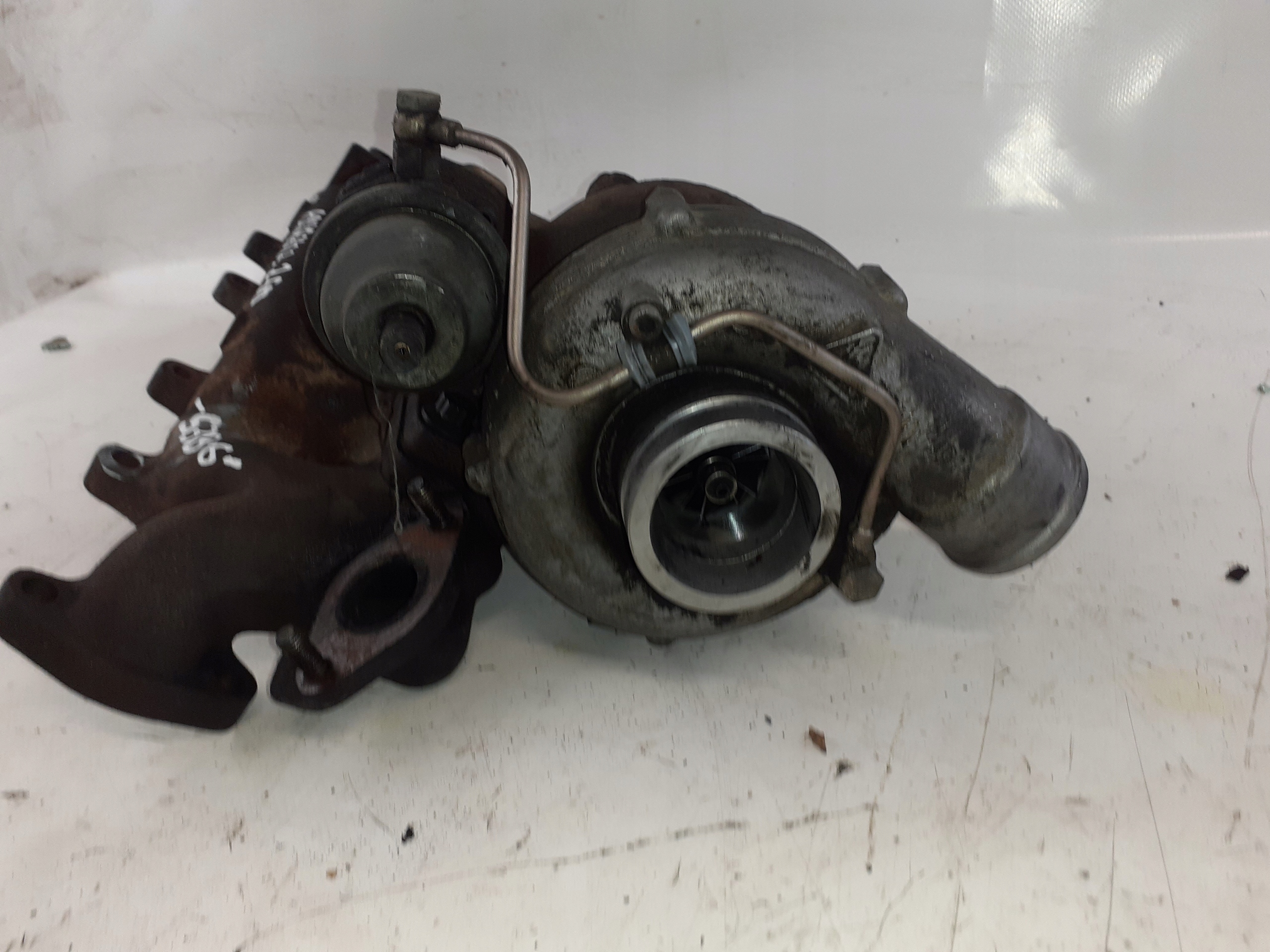 turbo header pipe VOLVO V70 2.5 TDI