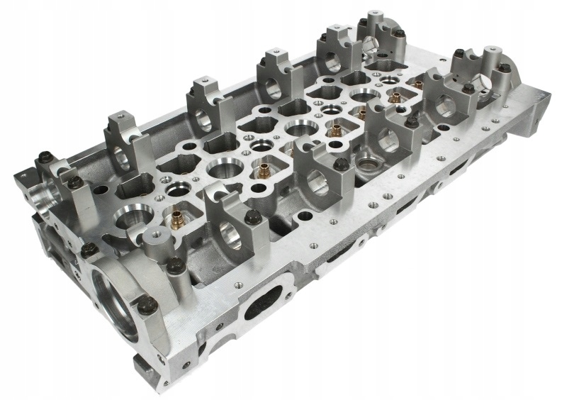 Głowica cylindrów silnika RENAULT 2.2DCI 2.5DCI NOWA
