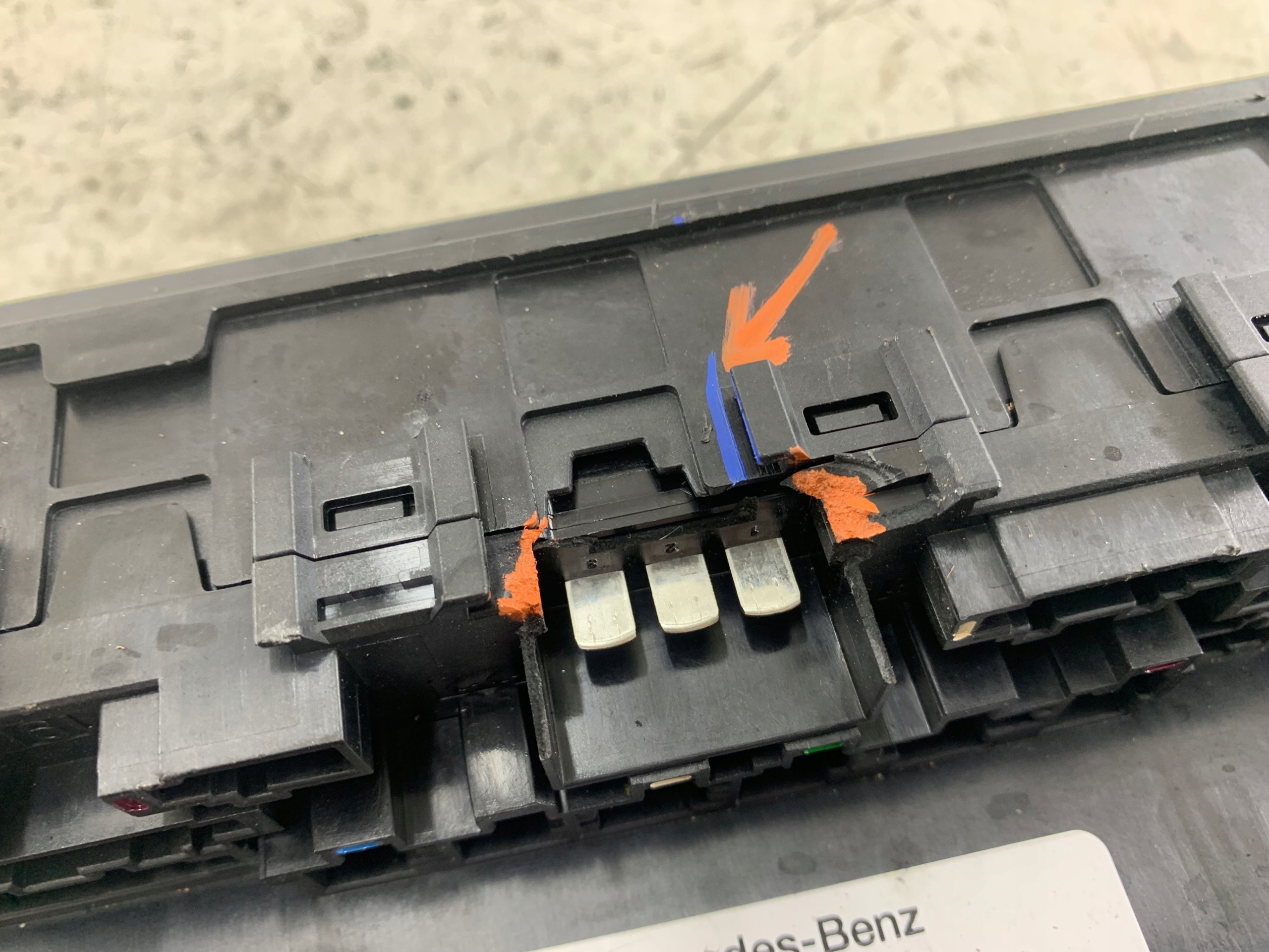 MERCEDES W211 control unit module SAM 2115456501