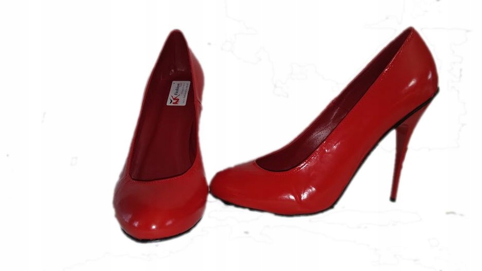 

Czółenka lakierek szpilka 13 cm rozmiar 43
