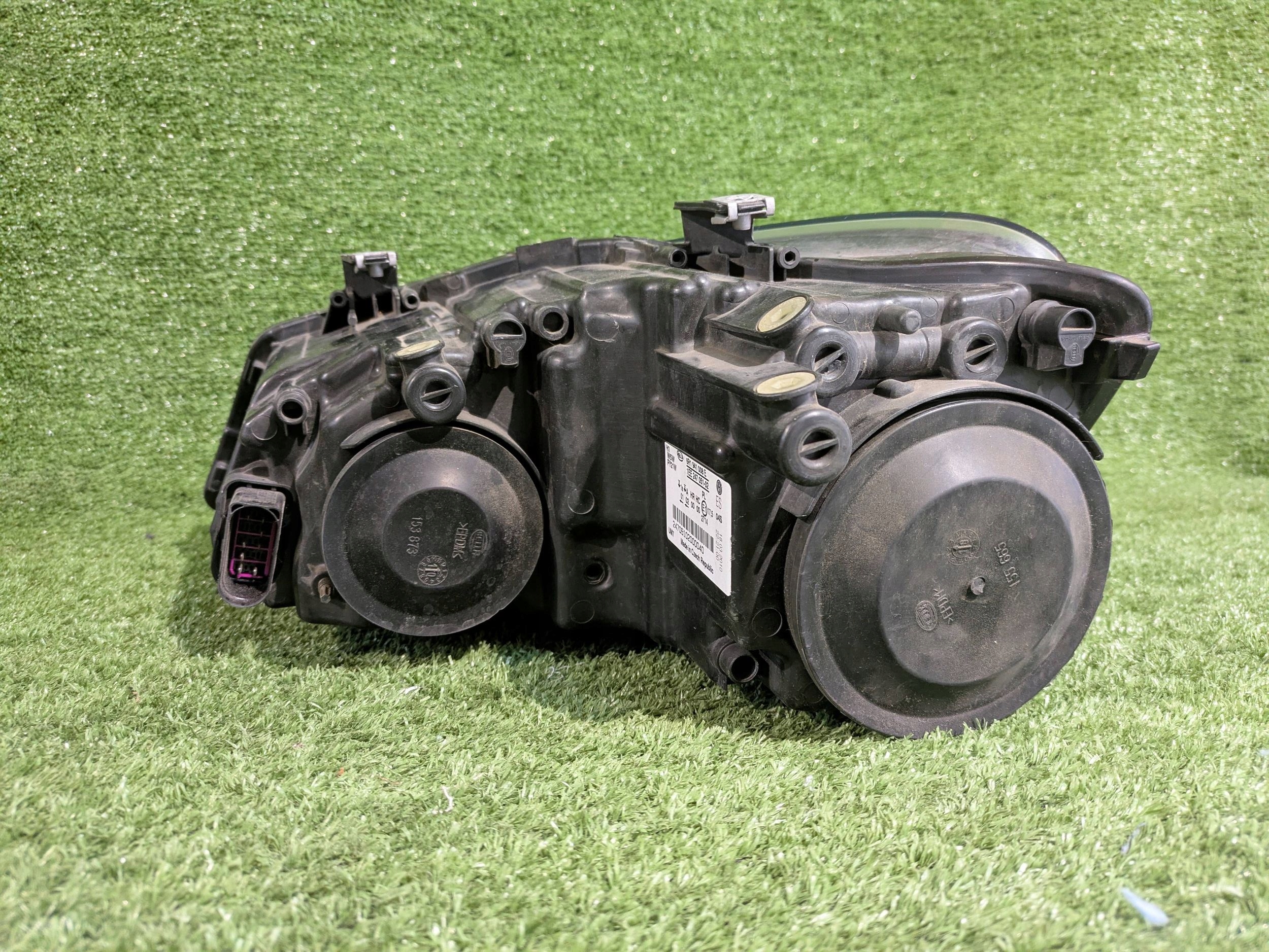 REFLEKTOR right front VW POLO 6R 09-14 NR.1050