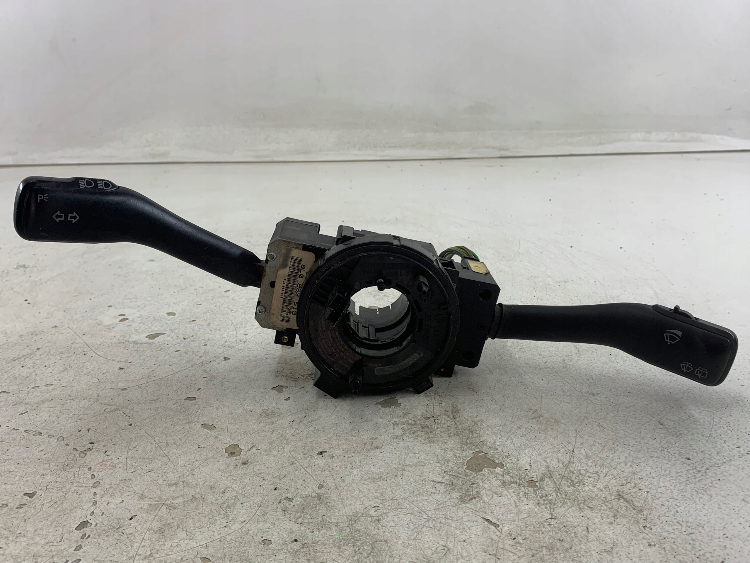AUDI A3 8L VW GOLF IV DEVIO LUCI TERGICRISTALLO TERGI 8L0953513