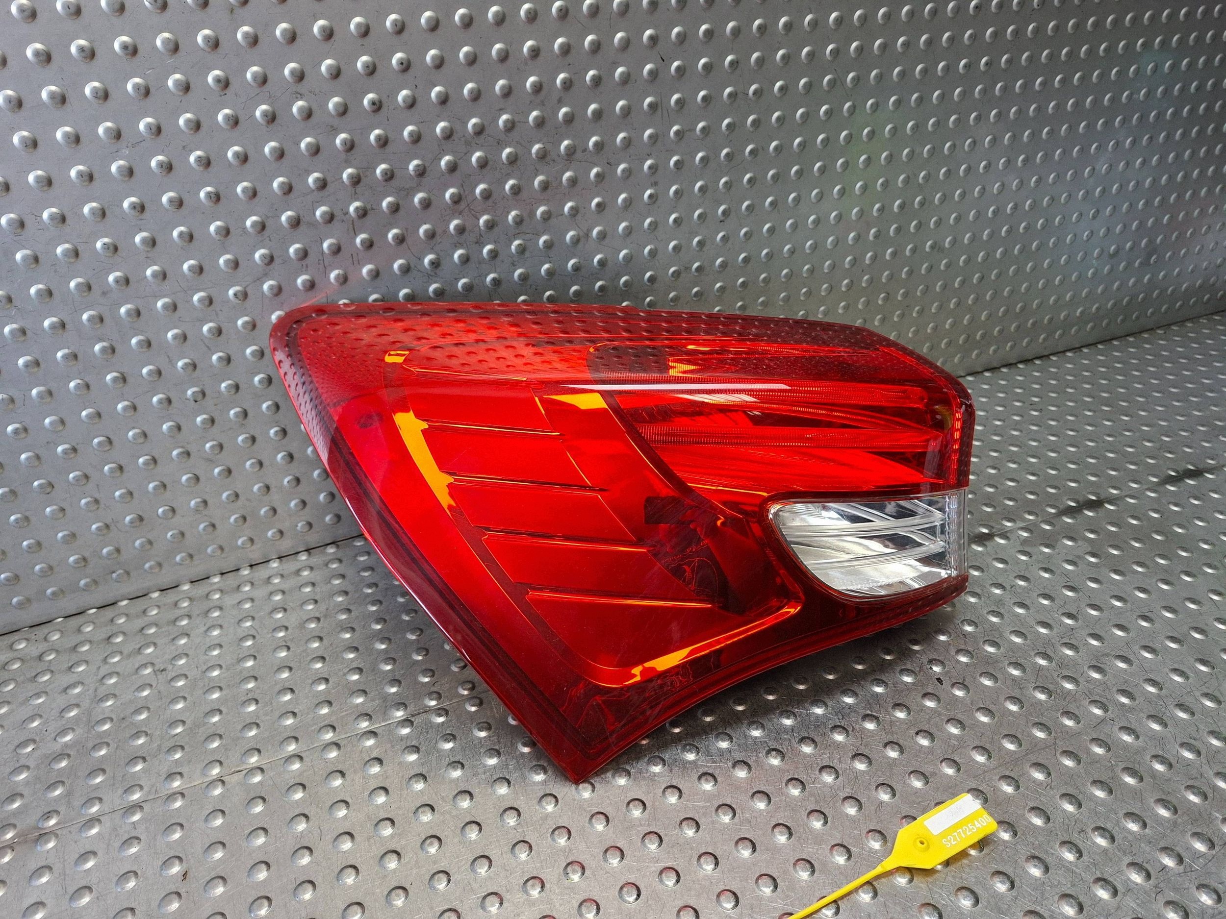 light rear part left HYUNDAI IX20 10- EU