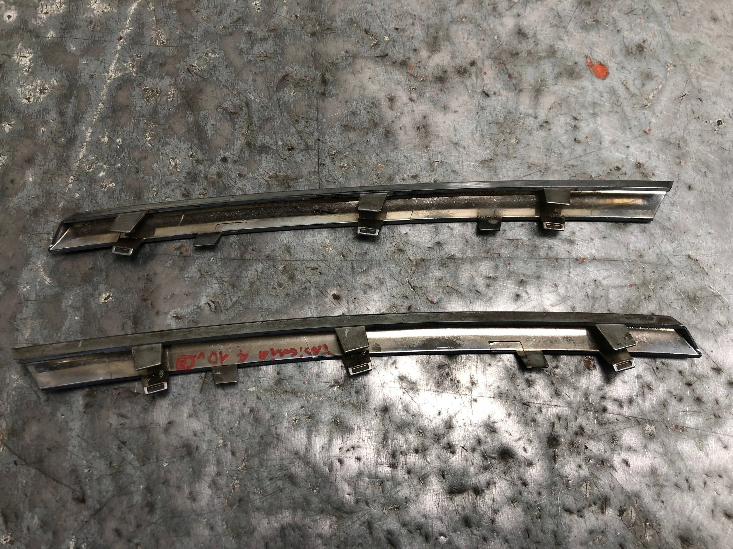 moulding CHROM GRILLA left right OPEL INSIGNIA A 13264450 13264449