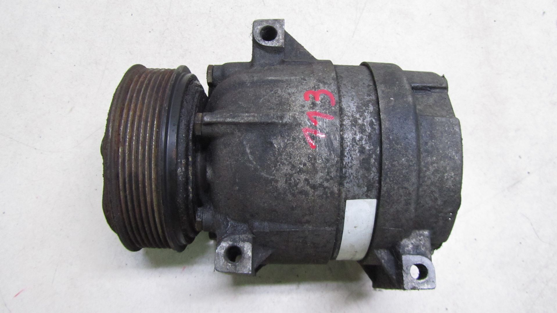001/113 - КОМПРЕССОР КОНДИЦИОНЕРА MASTER MOVANO 2.5 03-10 113