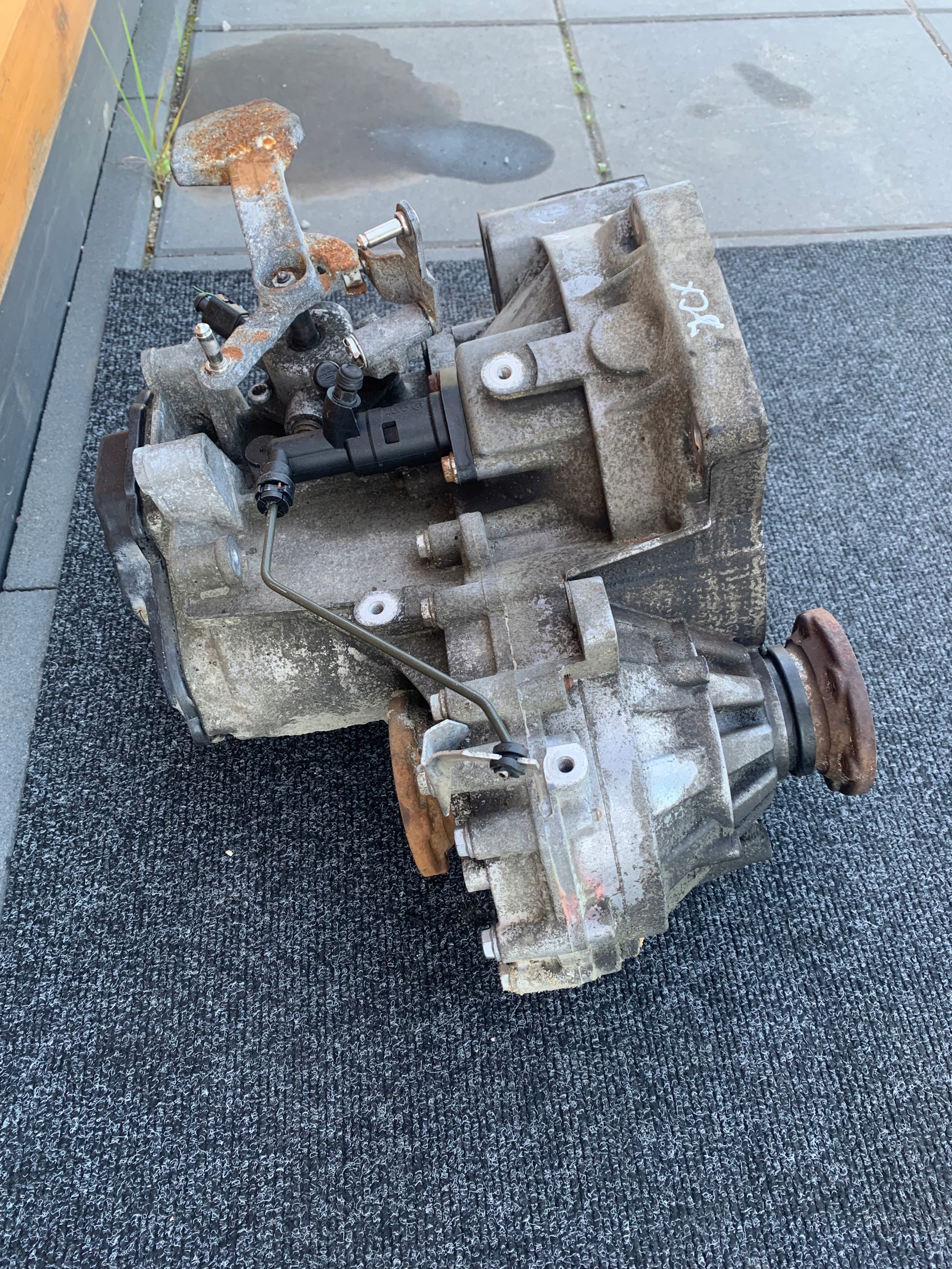 SKRZYNIA BIEGÓW 1.9TDI JCX PASSAT B6 TOURAN OCTAVIA GOLF V LEON II A3 8P Producent części Volkswagen OE