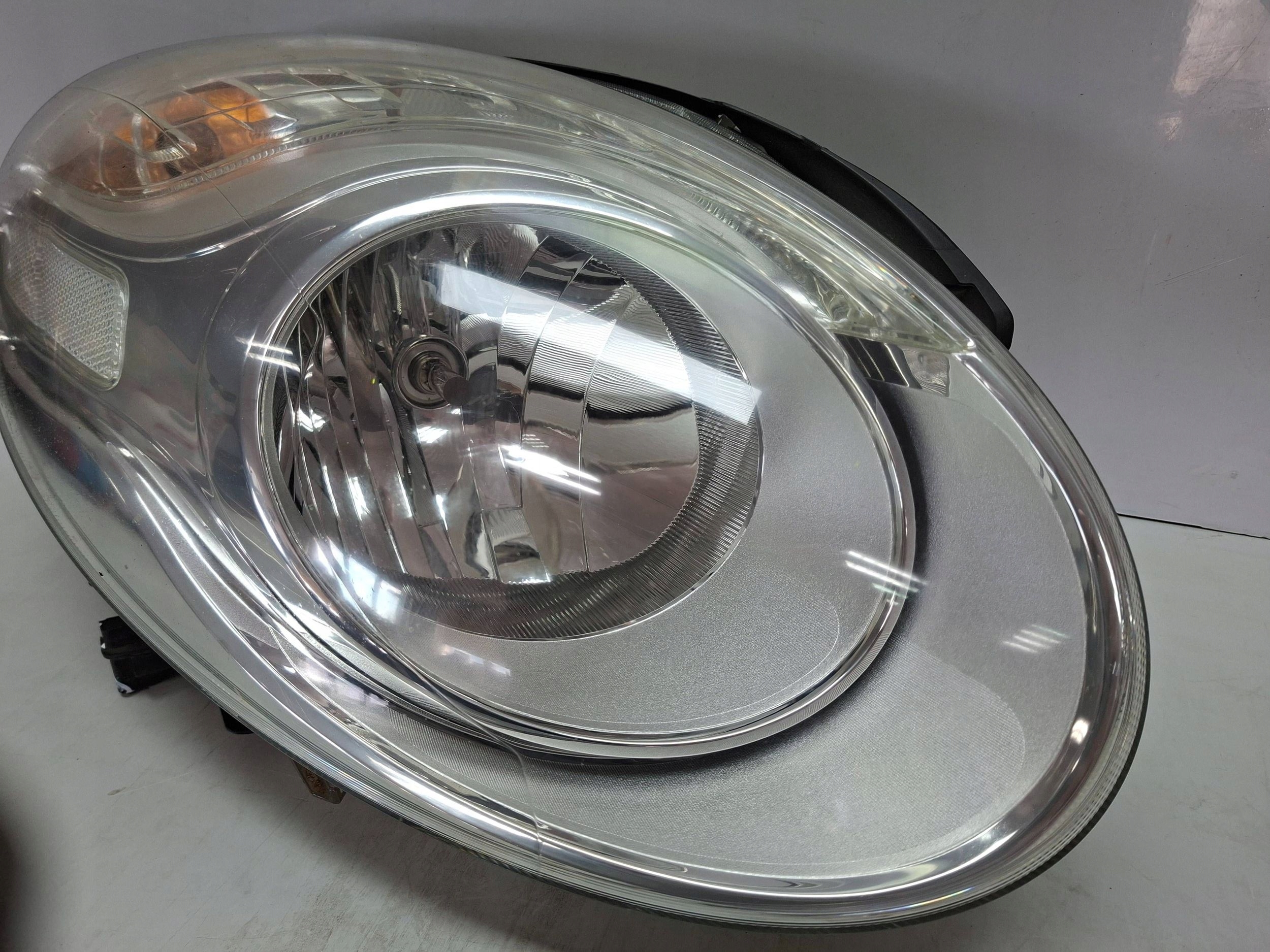 light front right FIAT 500L 2012
