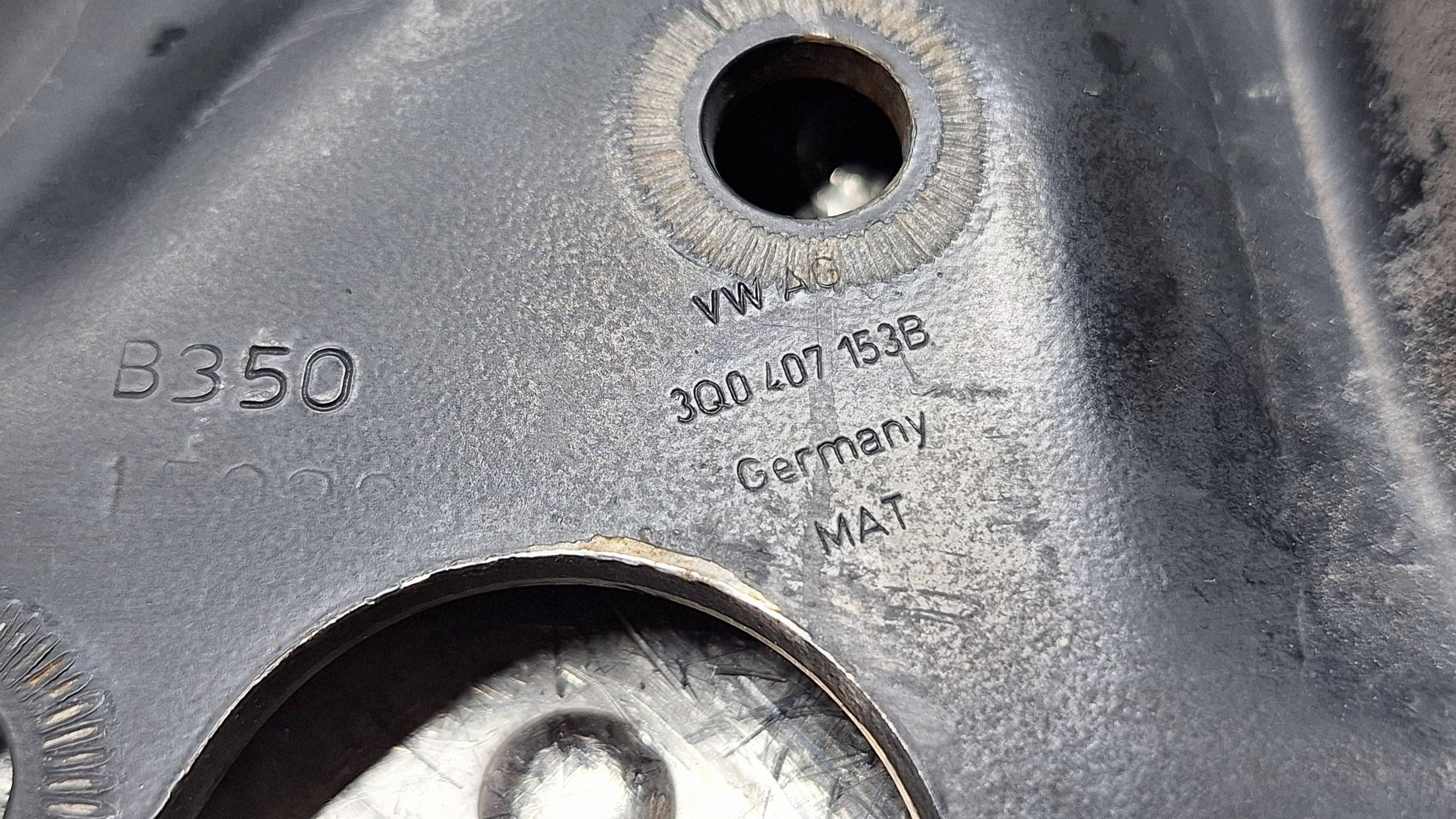arm left front 3Q0407153B VW PASSAT B8 ATECA SUPERB III