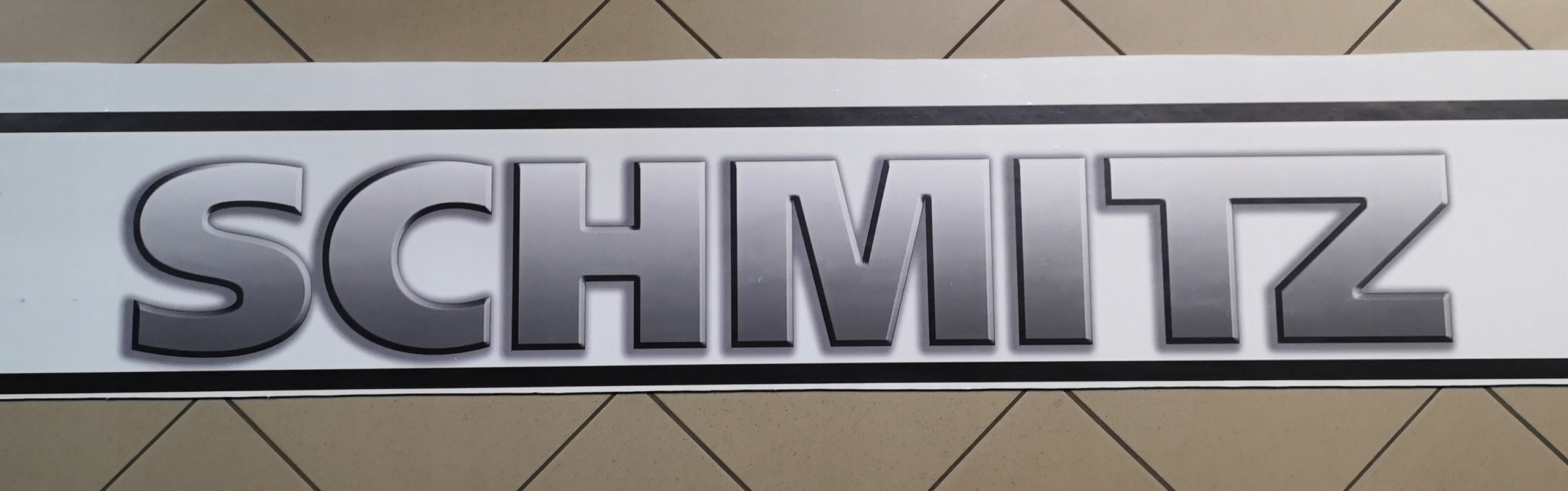 Chlapacz fartuch naczepy przyczepy SCHMITZ biały - silver 235x35 Waga produktu z opakowaniem jednostkowym 6 kg