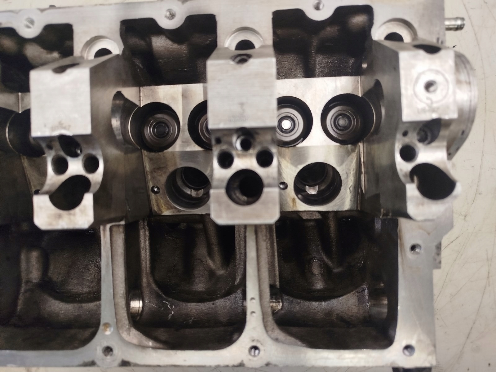 TESTATA Motore VWAG 045103373H 1.4 6V TDI BMS 3
