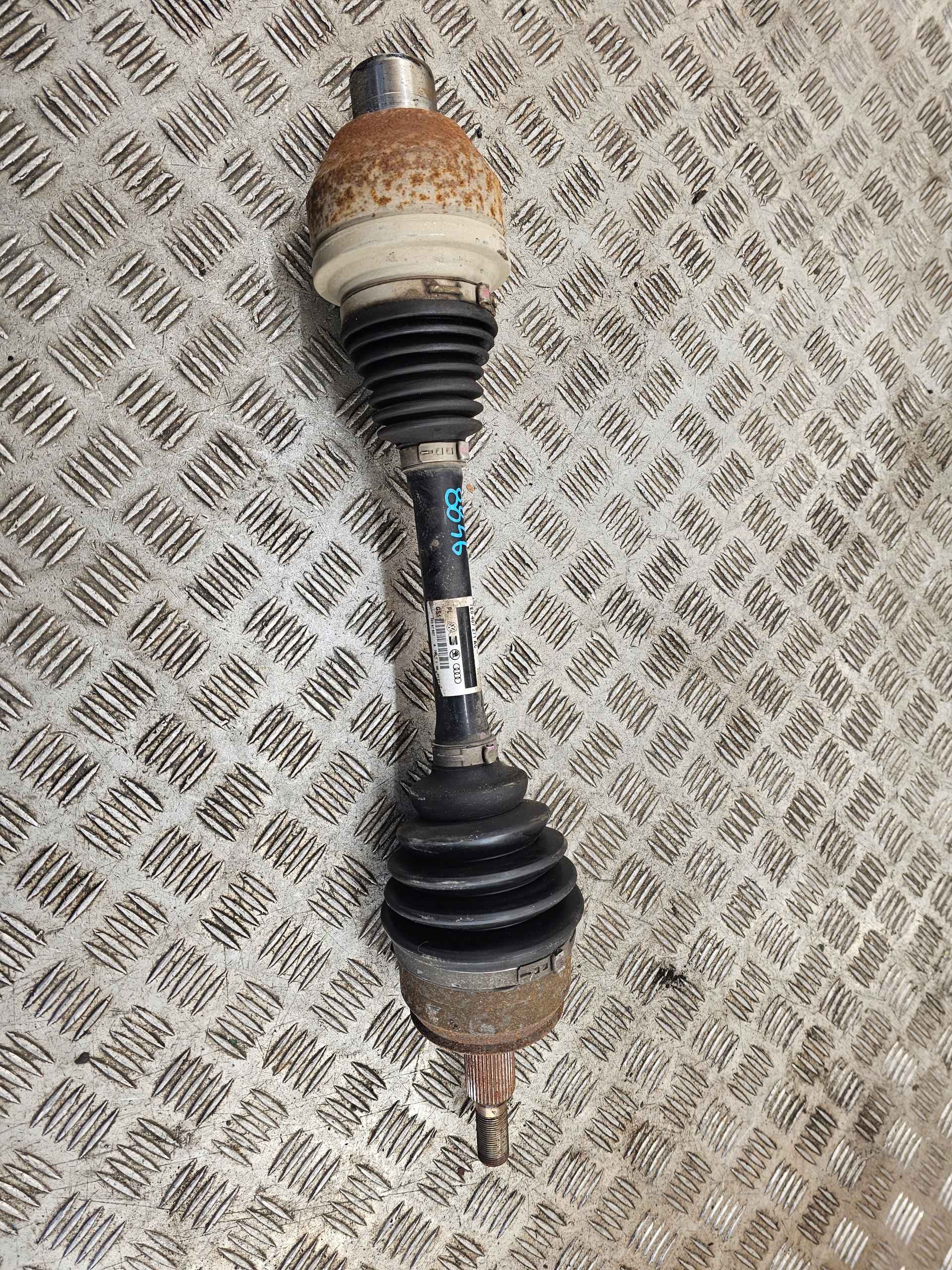 VW T6 2.0 TDI semi-axis left front 7E0407271AC