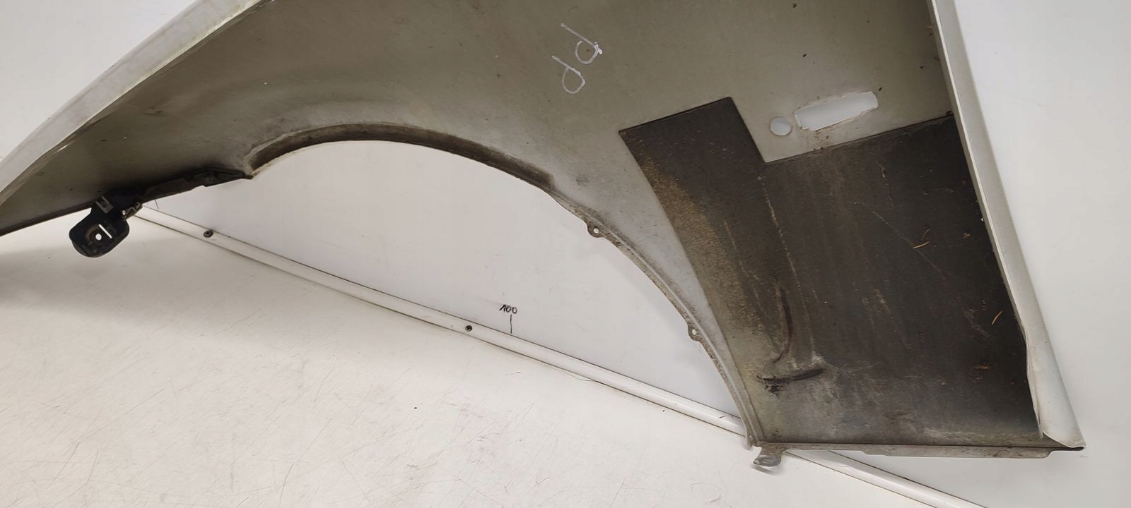fender right front front BMW E91 LIFT APLINEWEISS 300