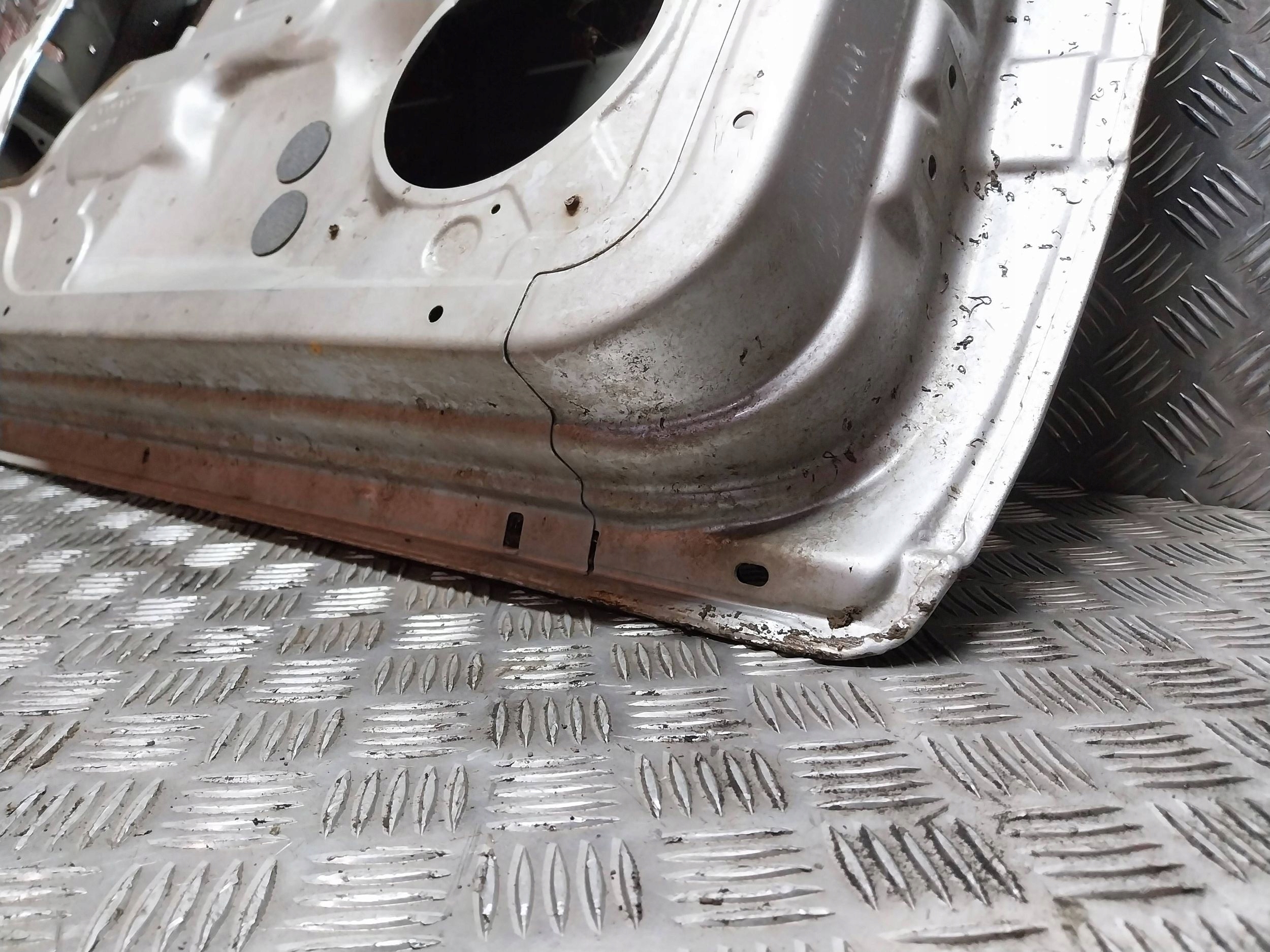 door front left VOLVO S60 and V70 II 00