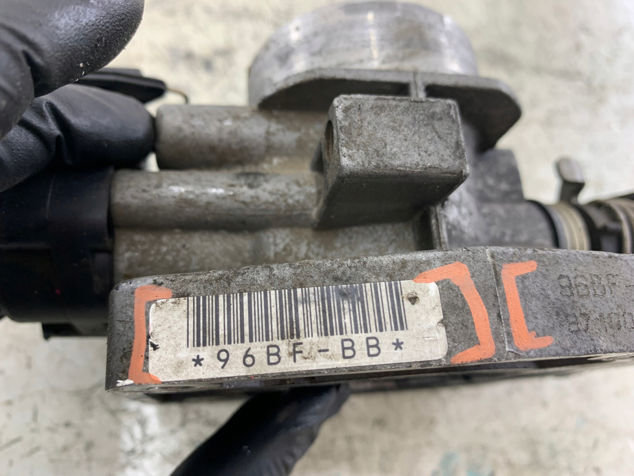 FORD KA e FIESTA MK4 1.3 Valvola a farfalla 96BF-BB