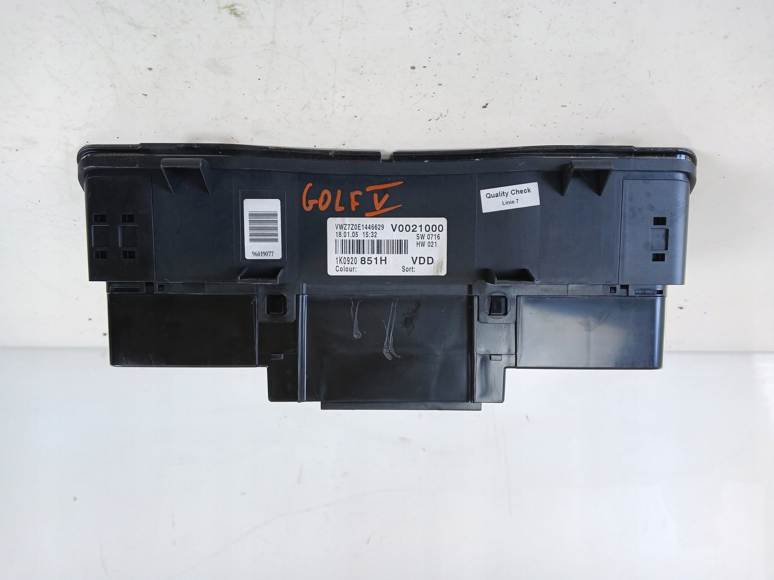 VW GOLF V 1.9 TDI dials dials 1K0920851H
