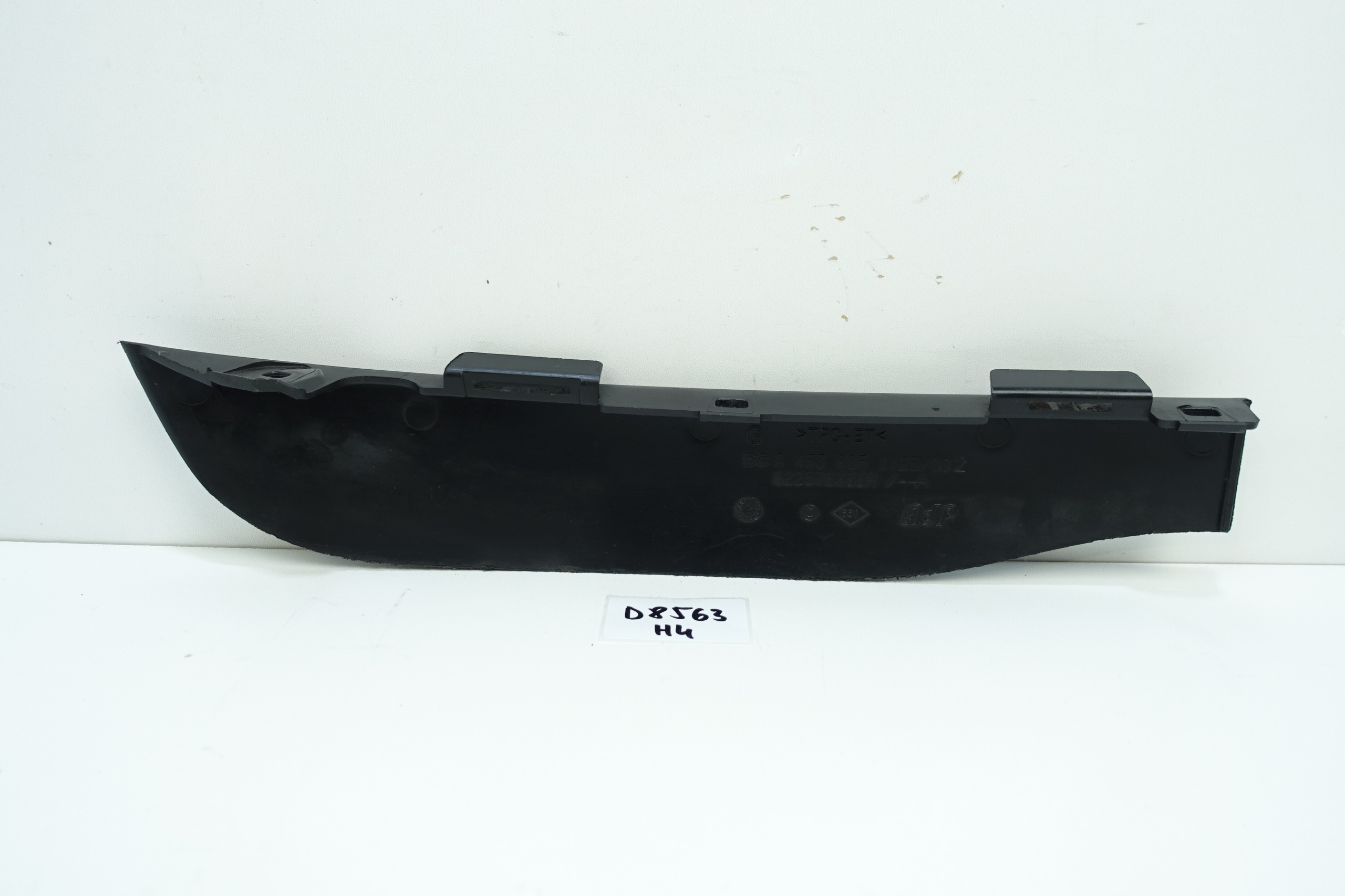 moulding bumper right front SMART FORFOUR II 2014