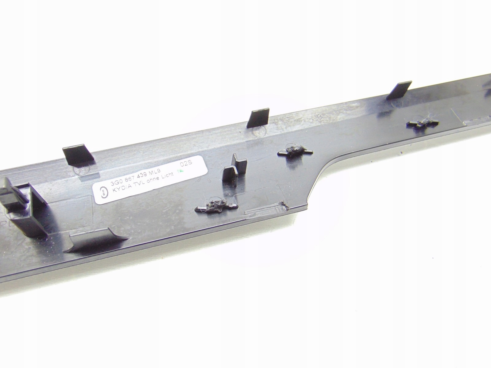moulding DEKOR door left front VW PASSAT B8 ARTEON 3G0867439