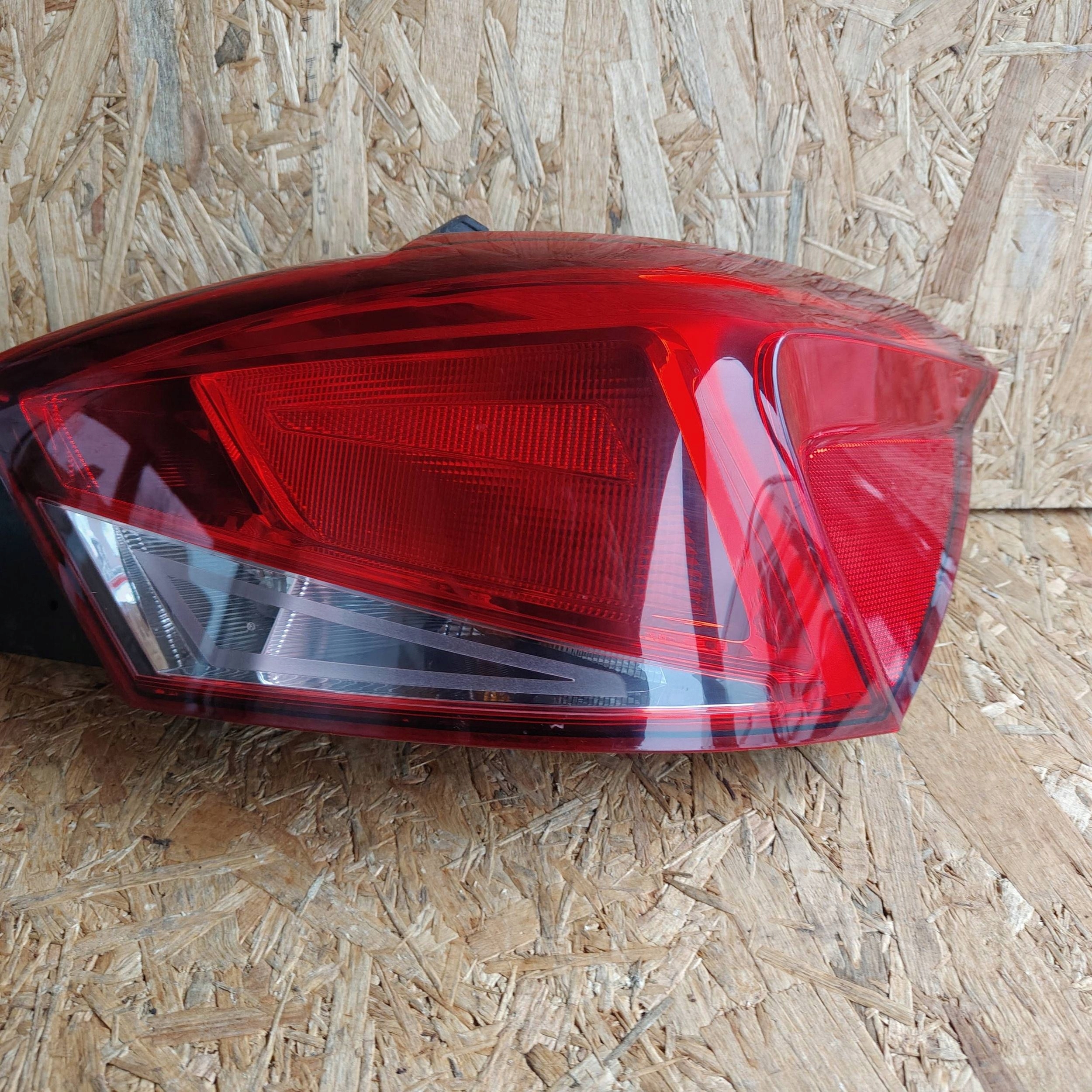 light rear rear part side right Seat Ibiza V (KJ)
