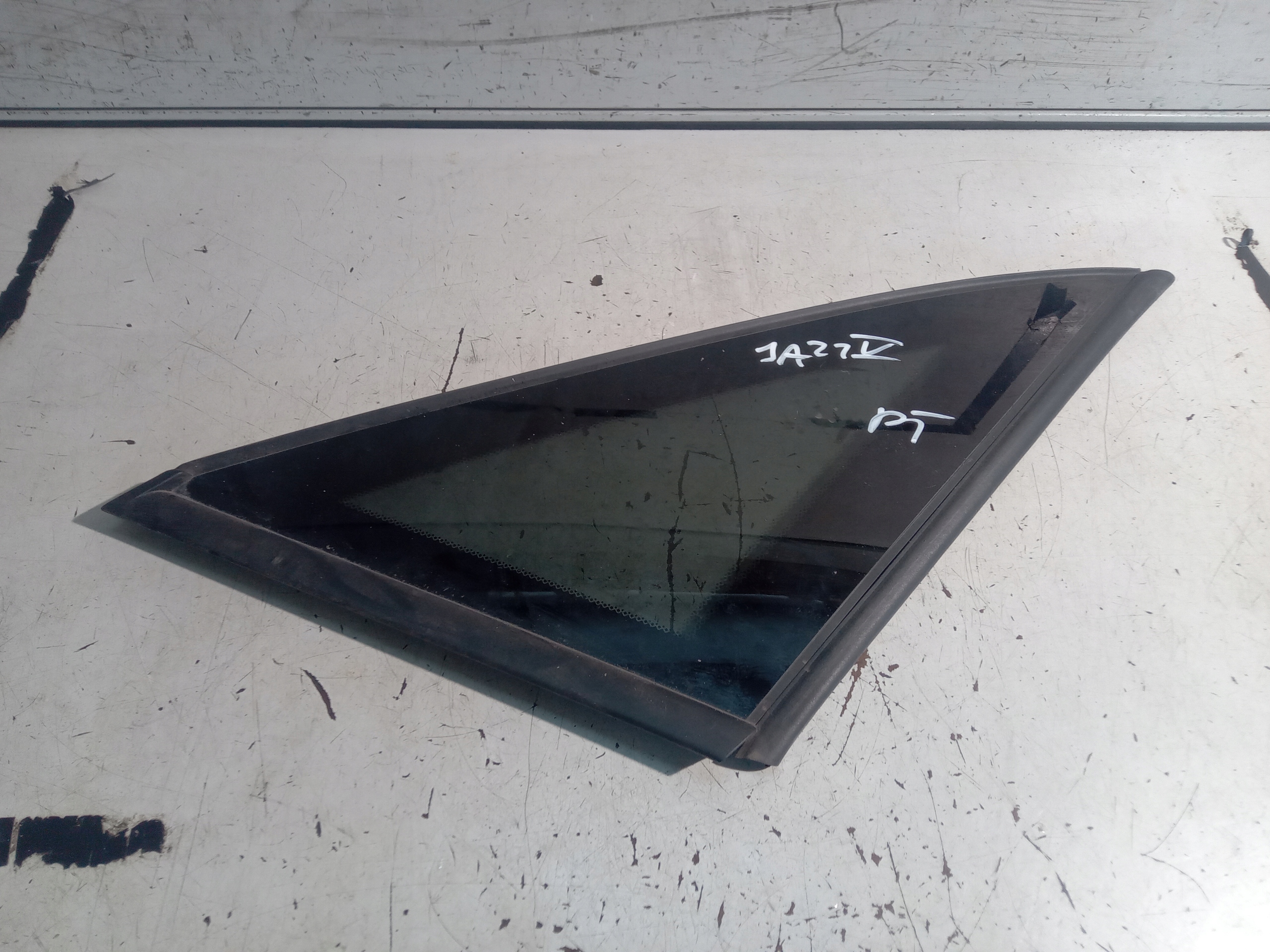 HONDA JAZZ V CROSSTAR ЗАДНЄ ПРАВЕ СКЛО 2020-