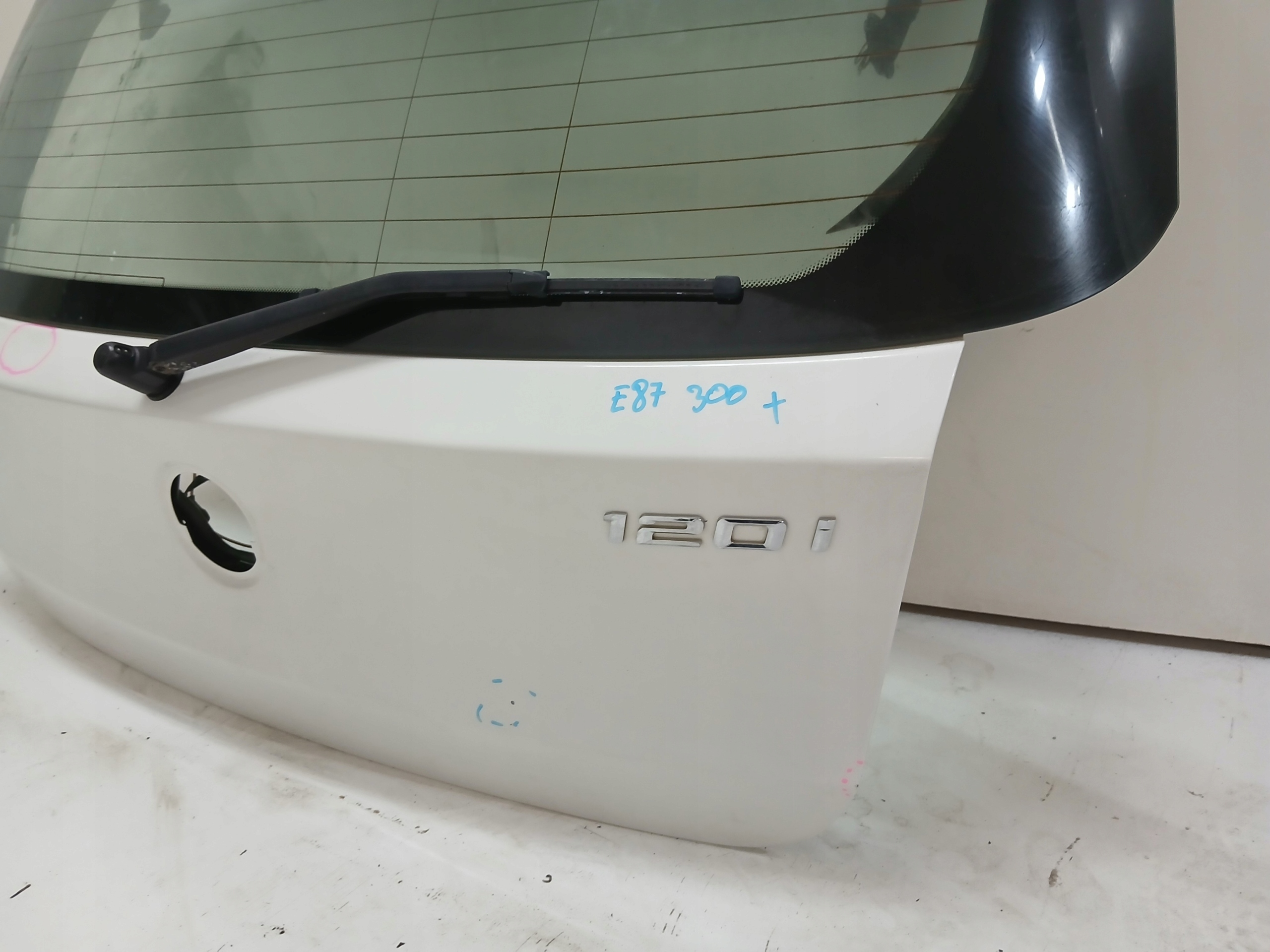 trunk door boot rear BMW E87 300