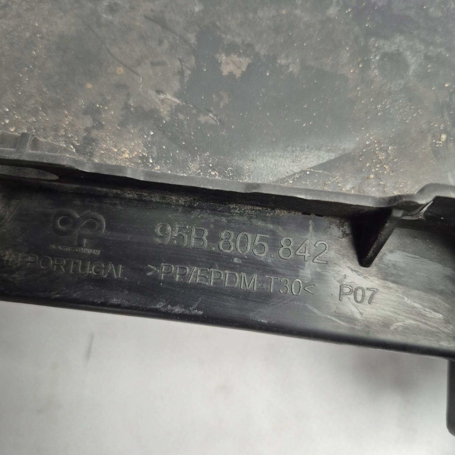 PORSCHE MACAN and 1 14-24 console sider pillar of a bumper front