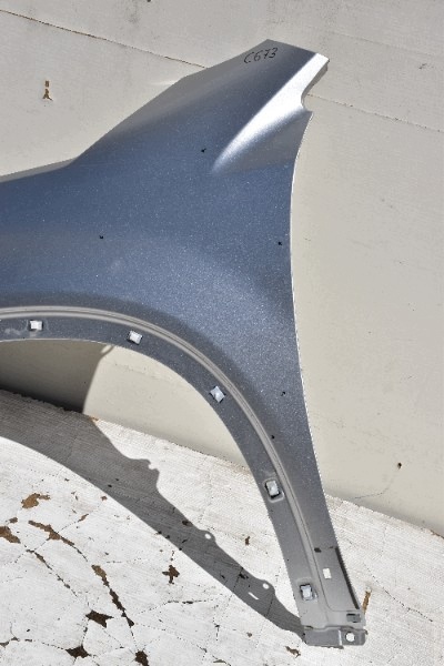 fender left front KIA SORENTO II Przedlift 2009-2012 Kod lakieru: 3D