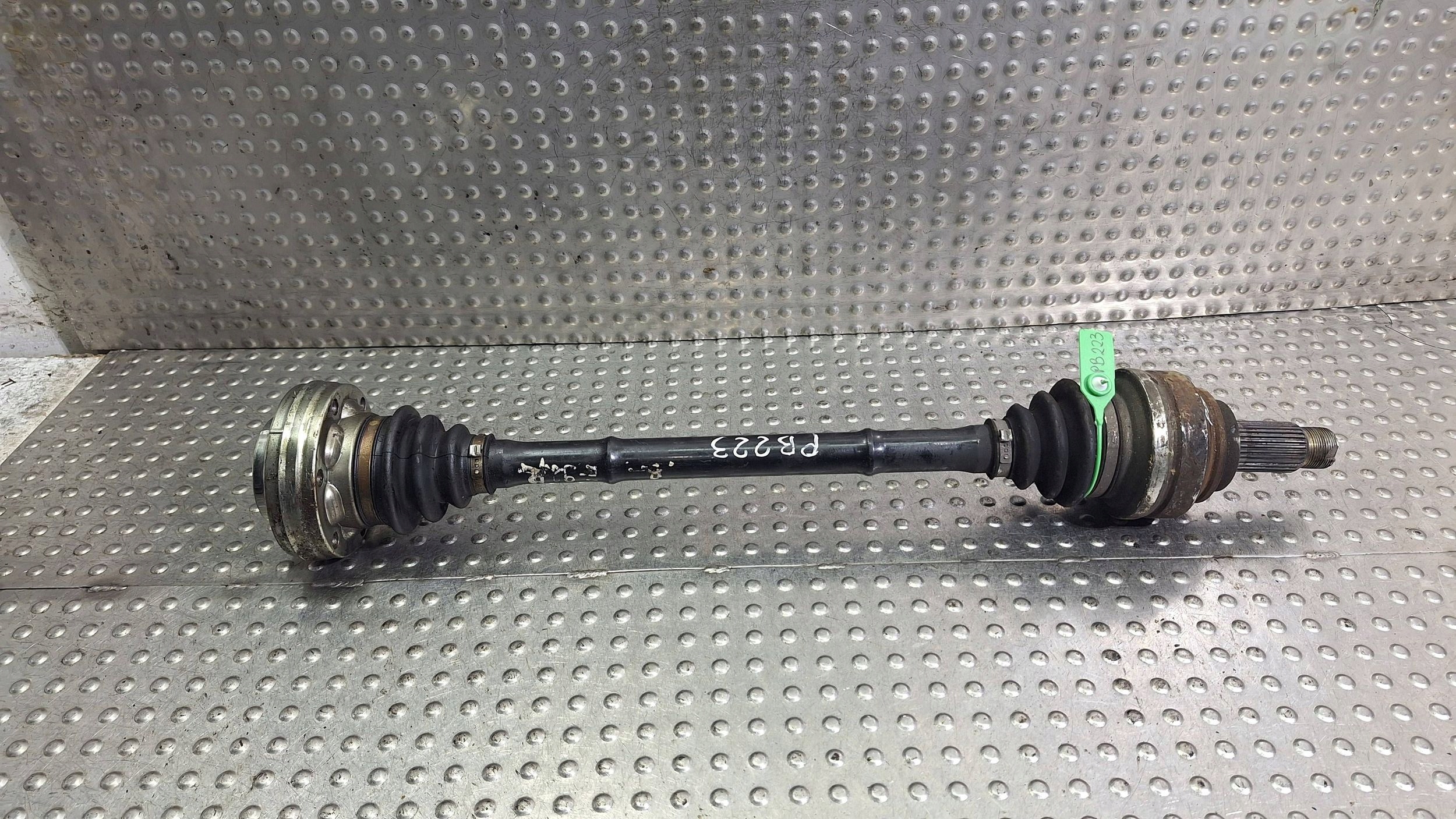 semi-axis right rear part 7533452 BMW E87 LCI E91 E90 E92 E93 330D N57