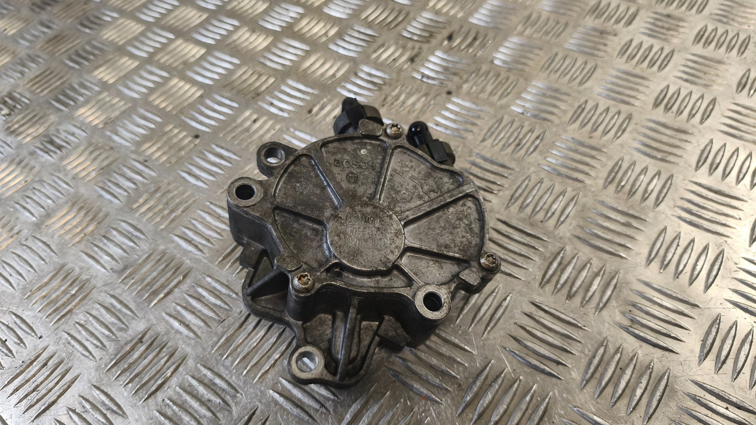 Pompa VACUM 4R802A451AE PEUGEOT 407 2.7HDI 2008r