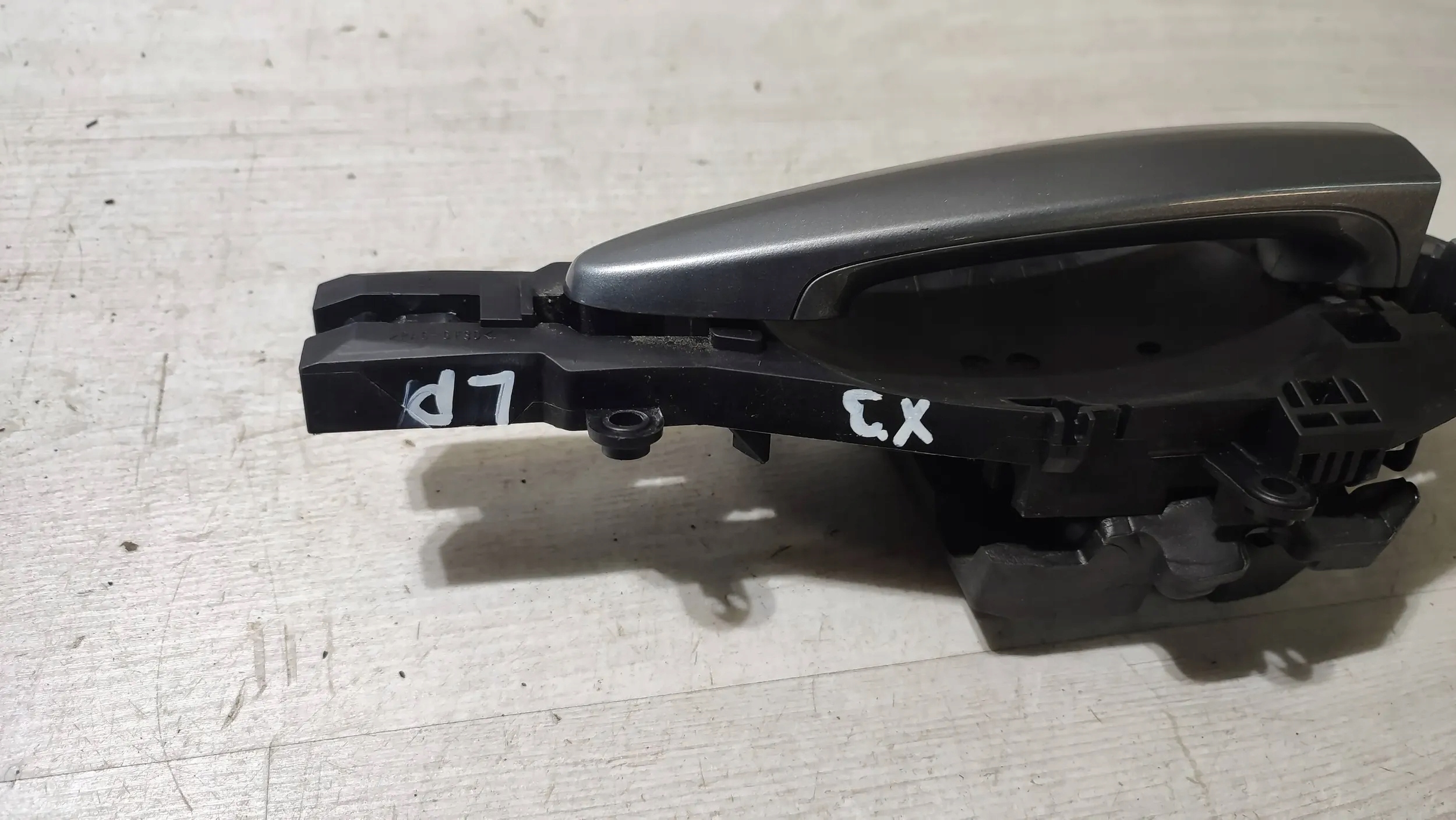 BMW X3 F25 15r 2.0d handle exterior left front