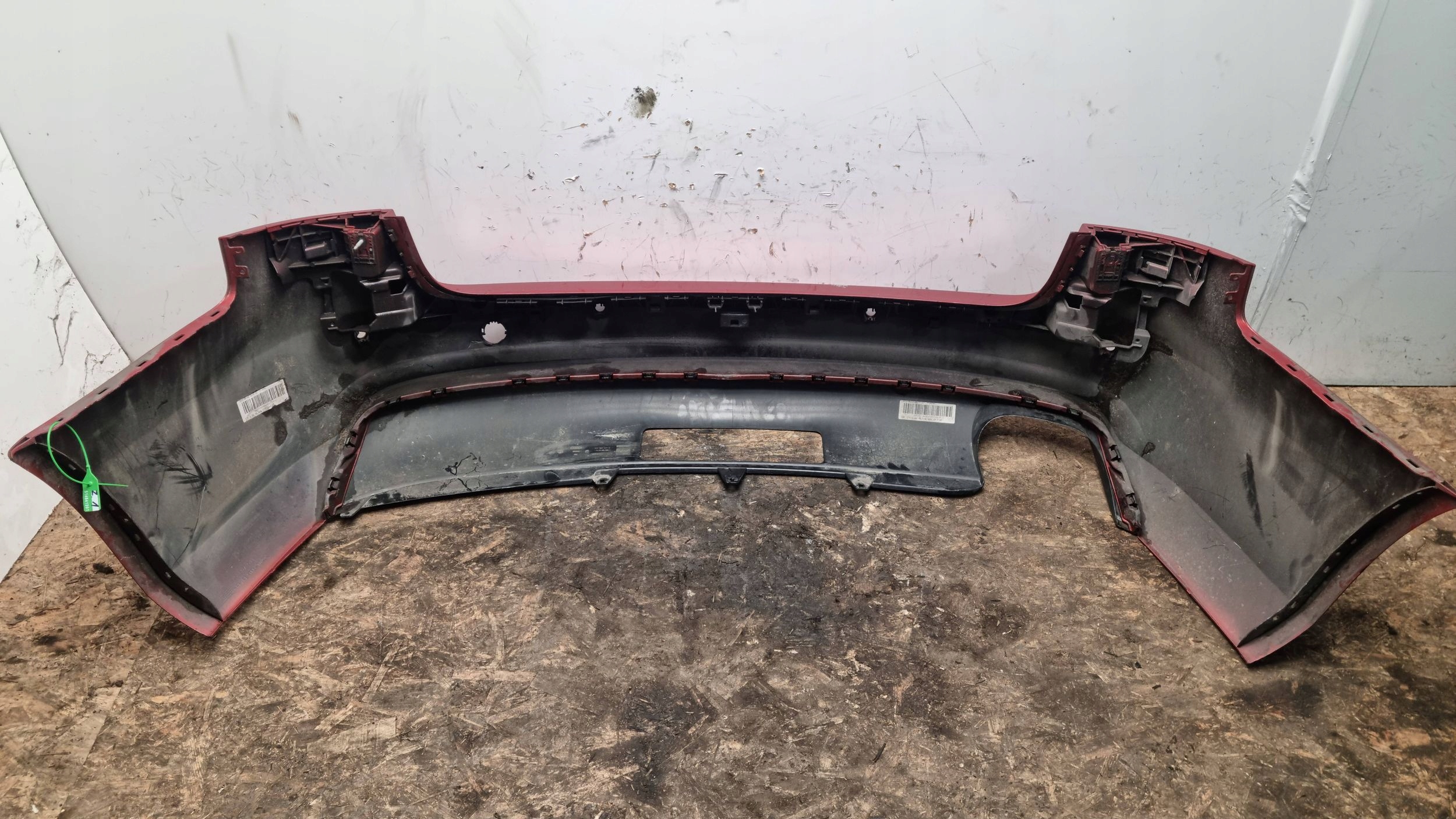bumper rear part Audi A4 B8 Kombi 8K9807511L 08