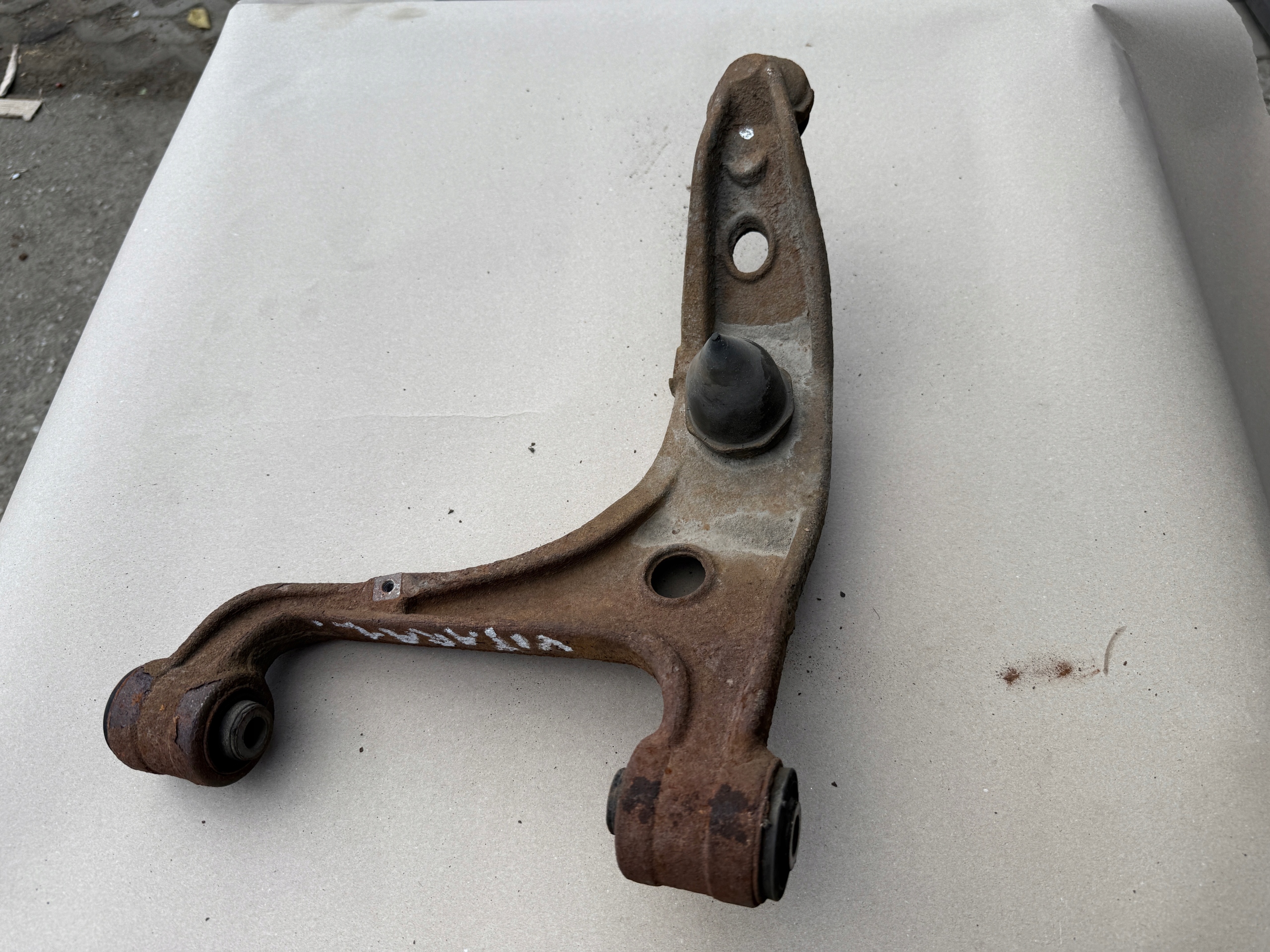 SUZUKI GRAND VITARA II 1.9 DDIS Querlenker links heck hinten RD0183M