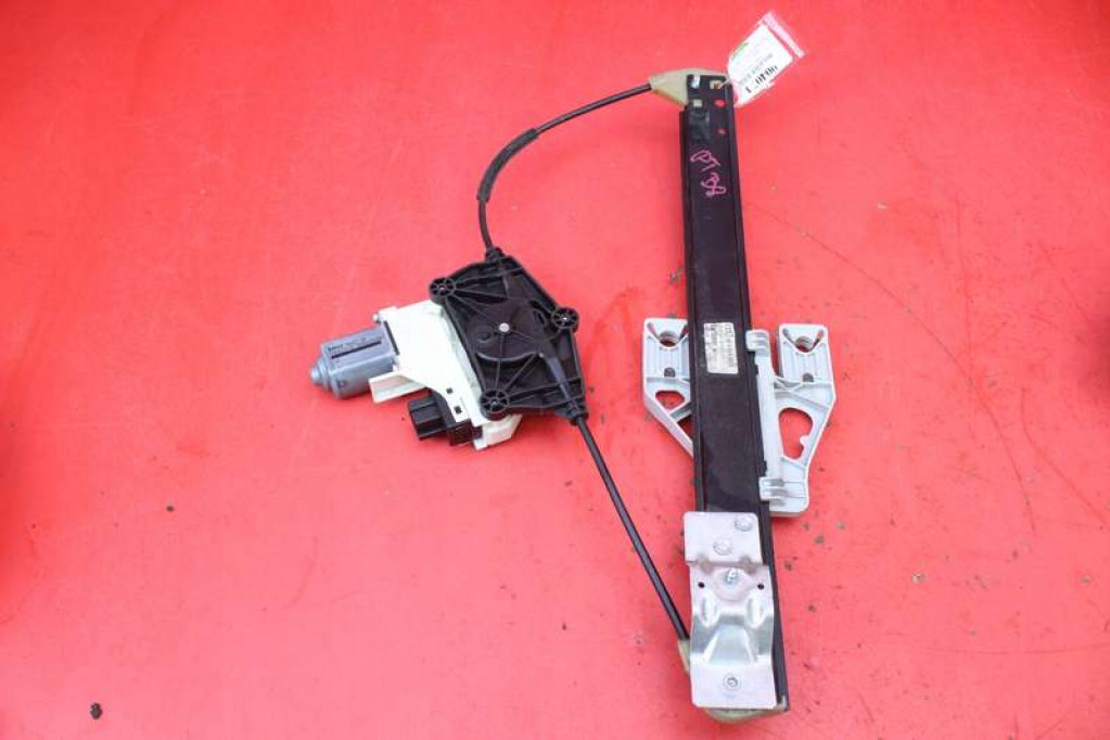 window regulator right rear part 8K0839462A AUDI A4 B8 KOMBI 07-11