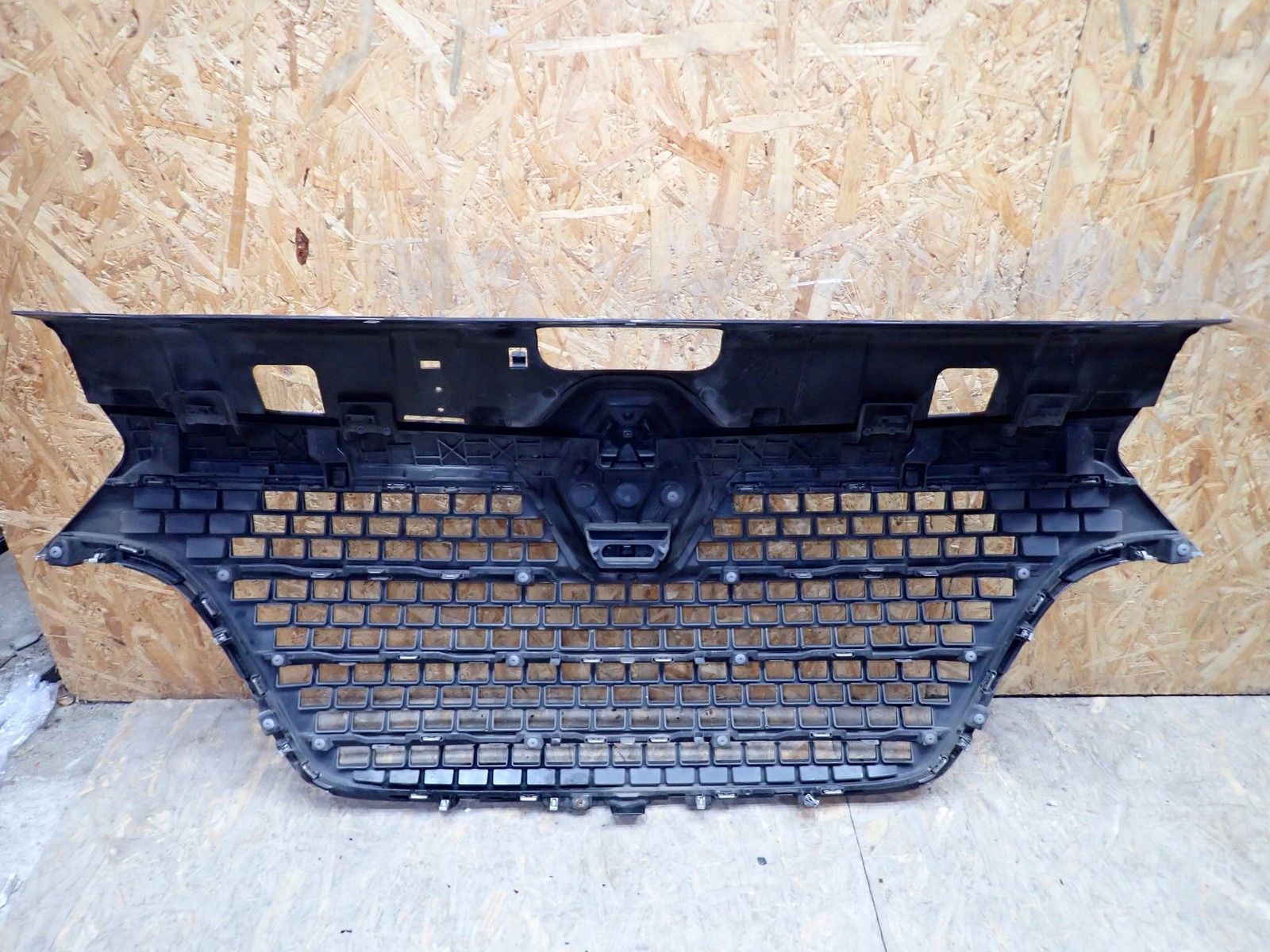 GRILL RENAULT MASTER III LIFT IV 2019-2024R 623109004R