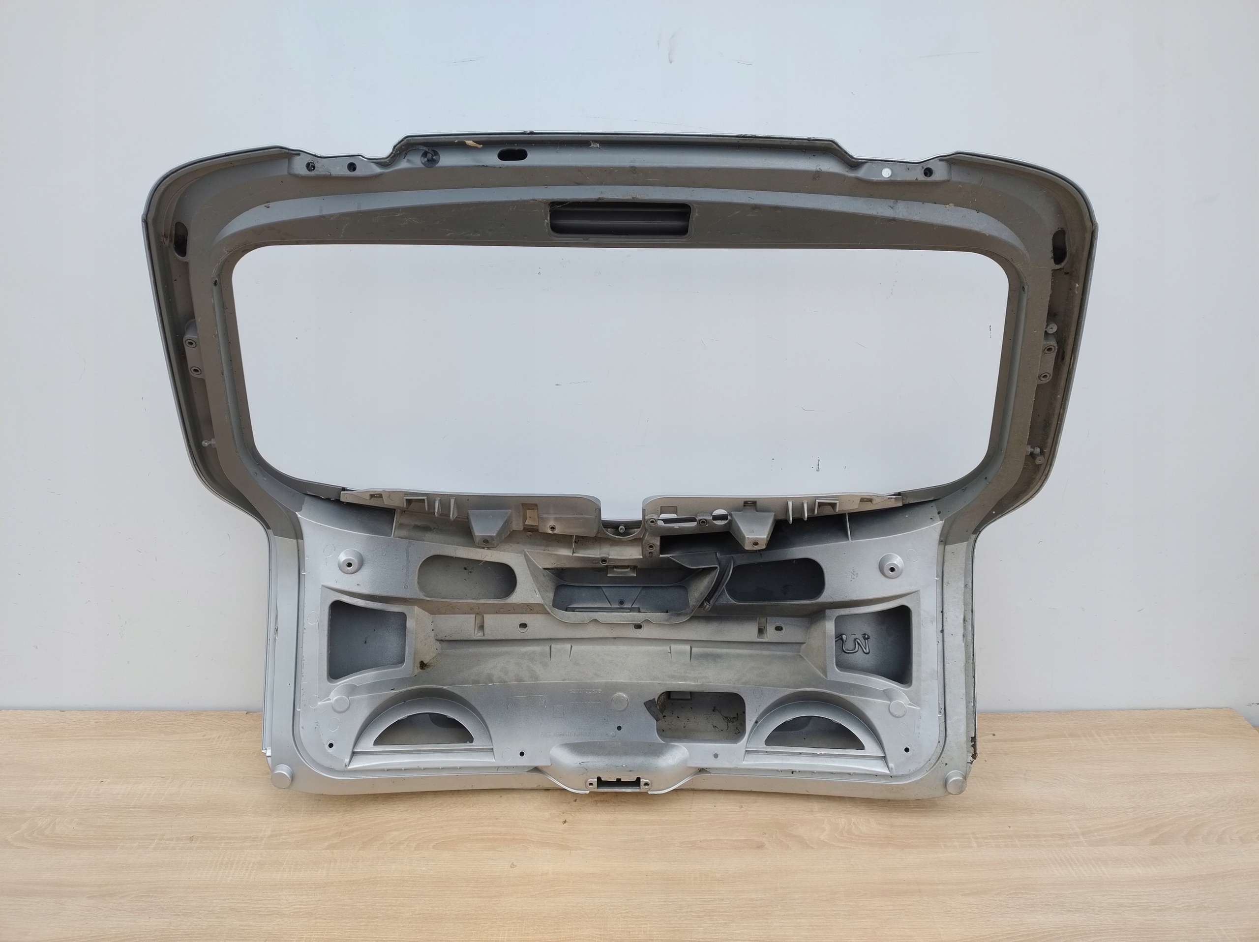 RENAULT LAGUNA 2 KOMBI trunk door boot cover rear part