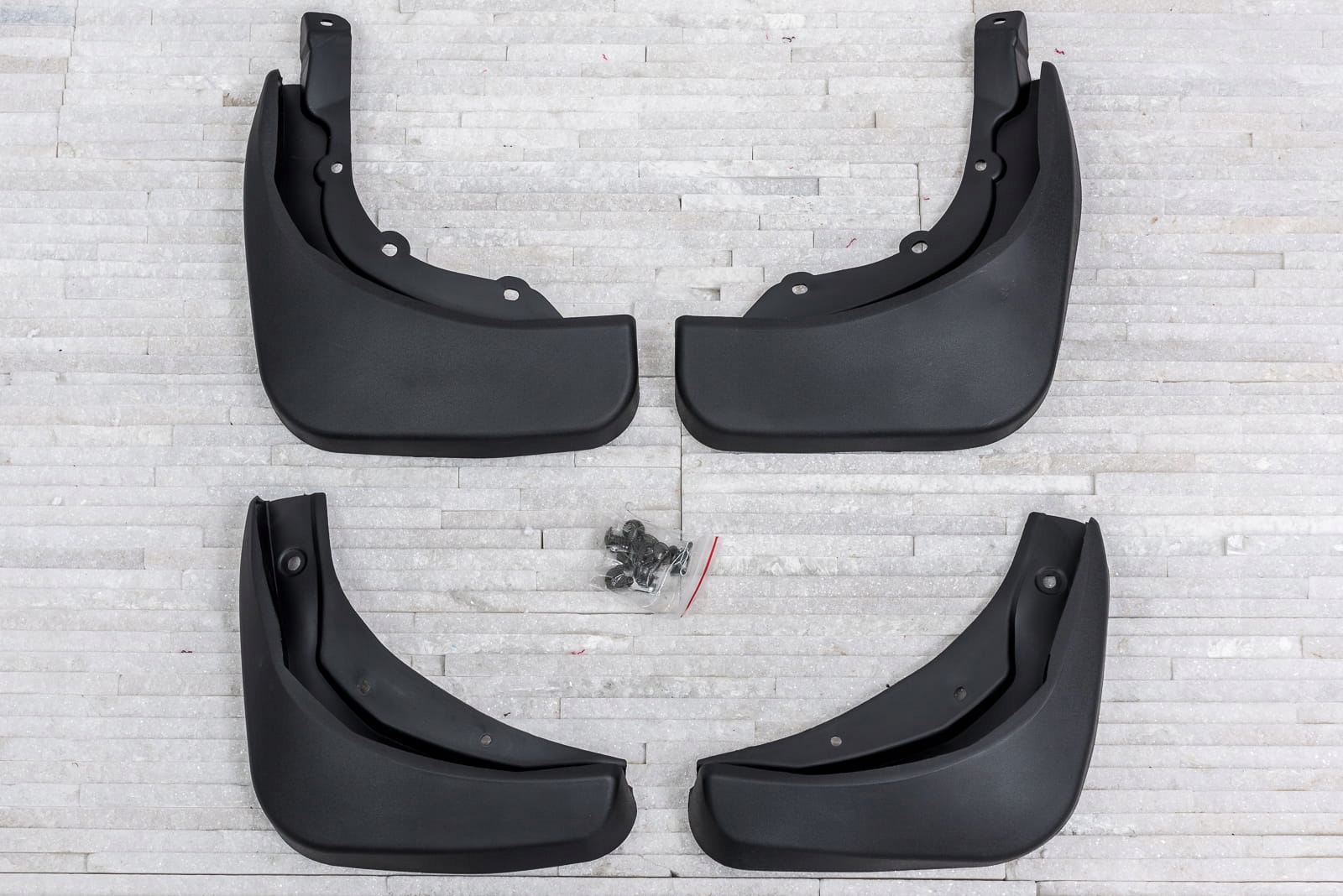 VOLVO V90 2016+ CHLAPACZE Strona zabudowy przód + tył