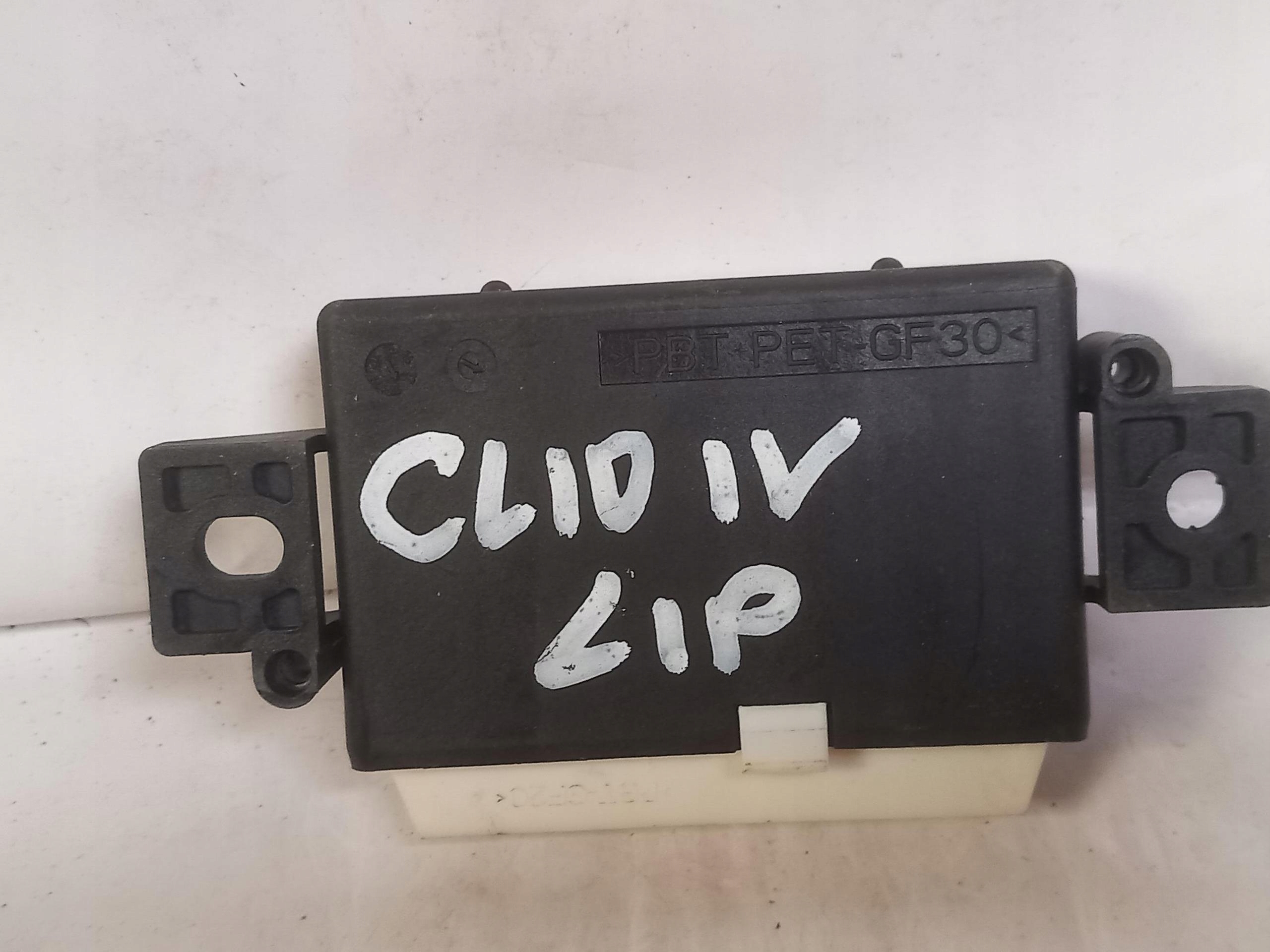 control unit module PDC RENAULT CLIO IV 259905848R 12-19