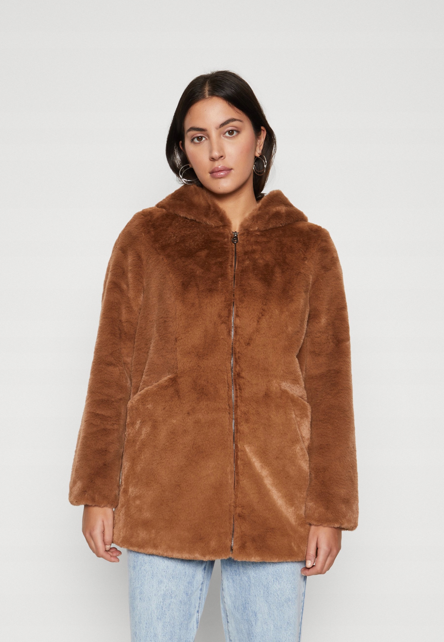 Teplý hnědý kabát Only Xs