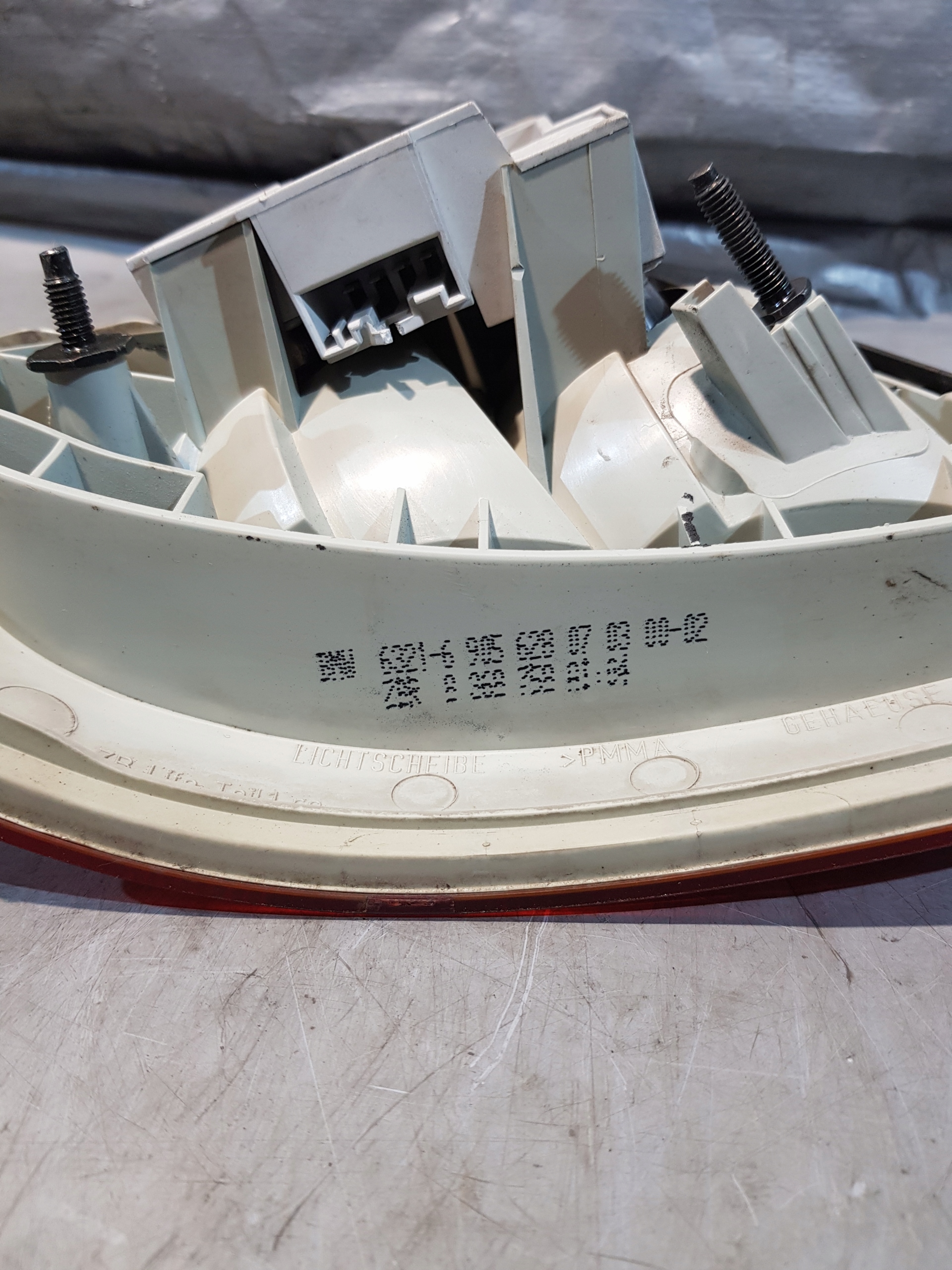 light rear part rear WKLAD right BMW E46 KOMBI 6905628