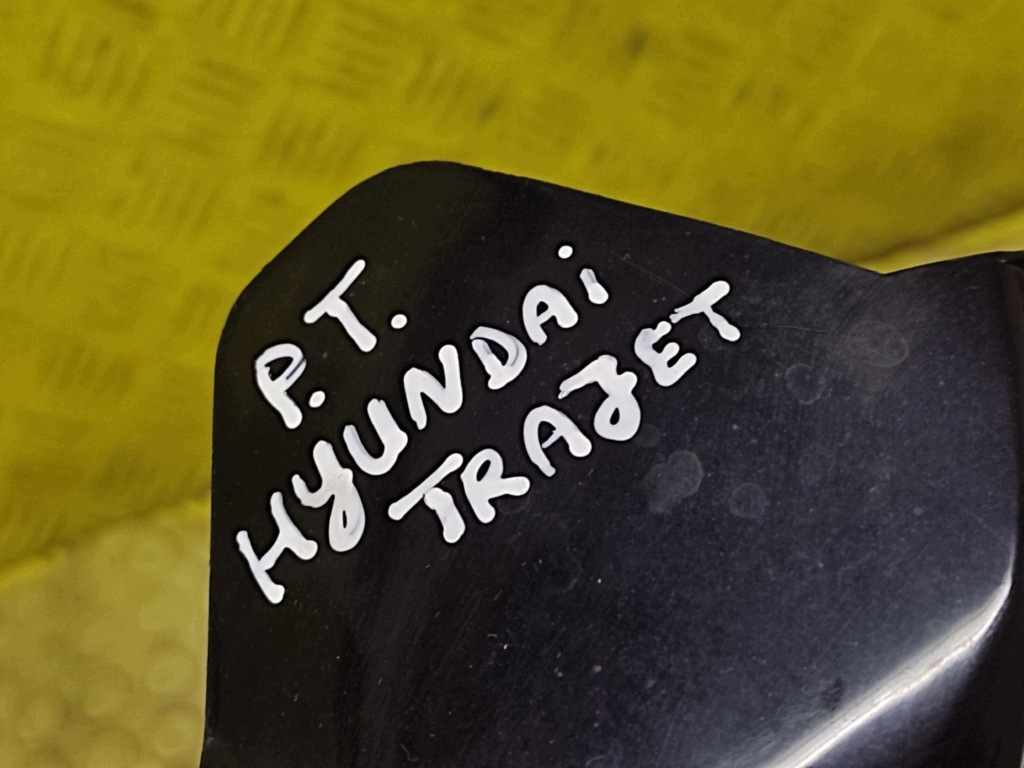 HYUNDAI TRAJET light right rear part 924023A5