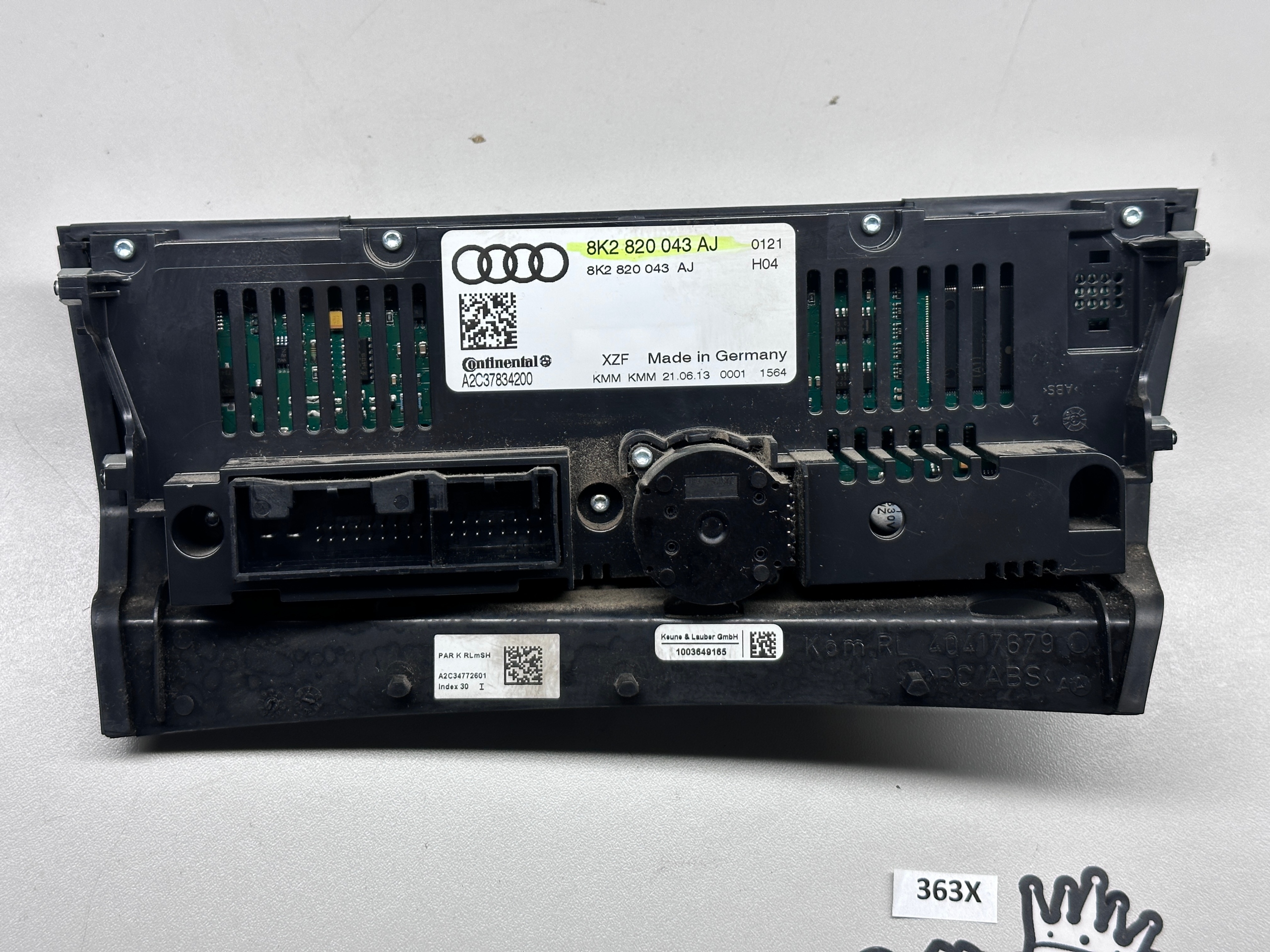 AUDI A4 B8 A5 LIFT PANEL klimatizaci CHROM 8K2820043AJ UK