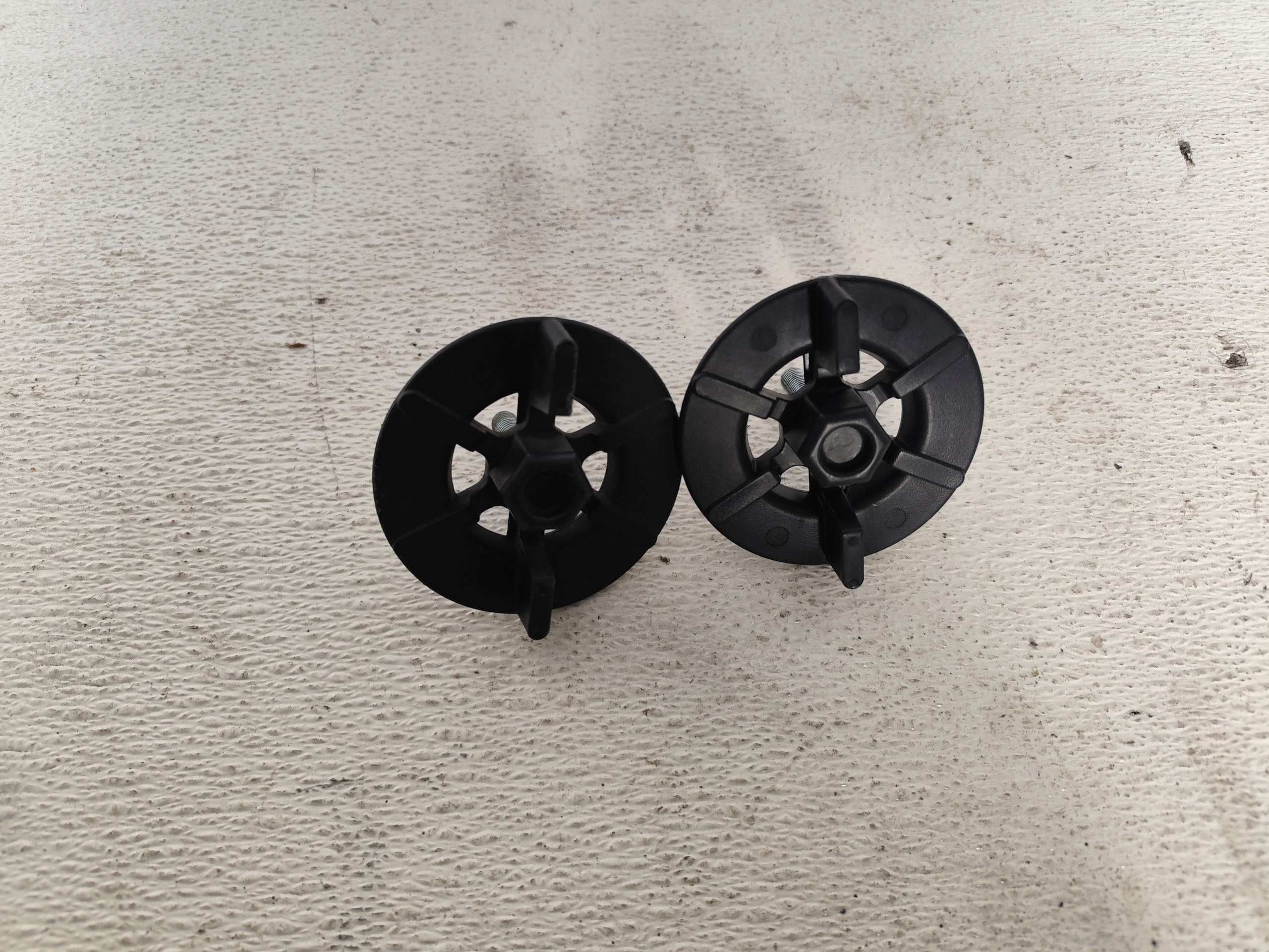 HYUNDAI I20 II III Vis Support plaque Roues de la roue de secours