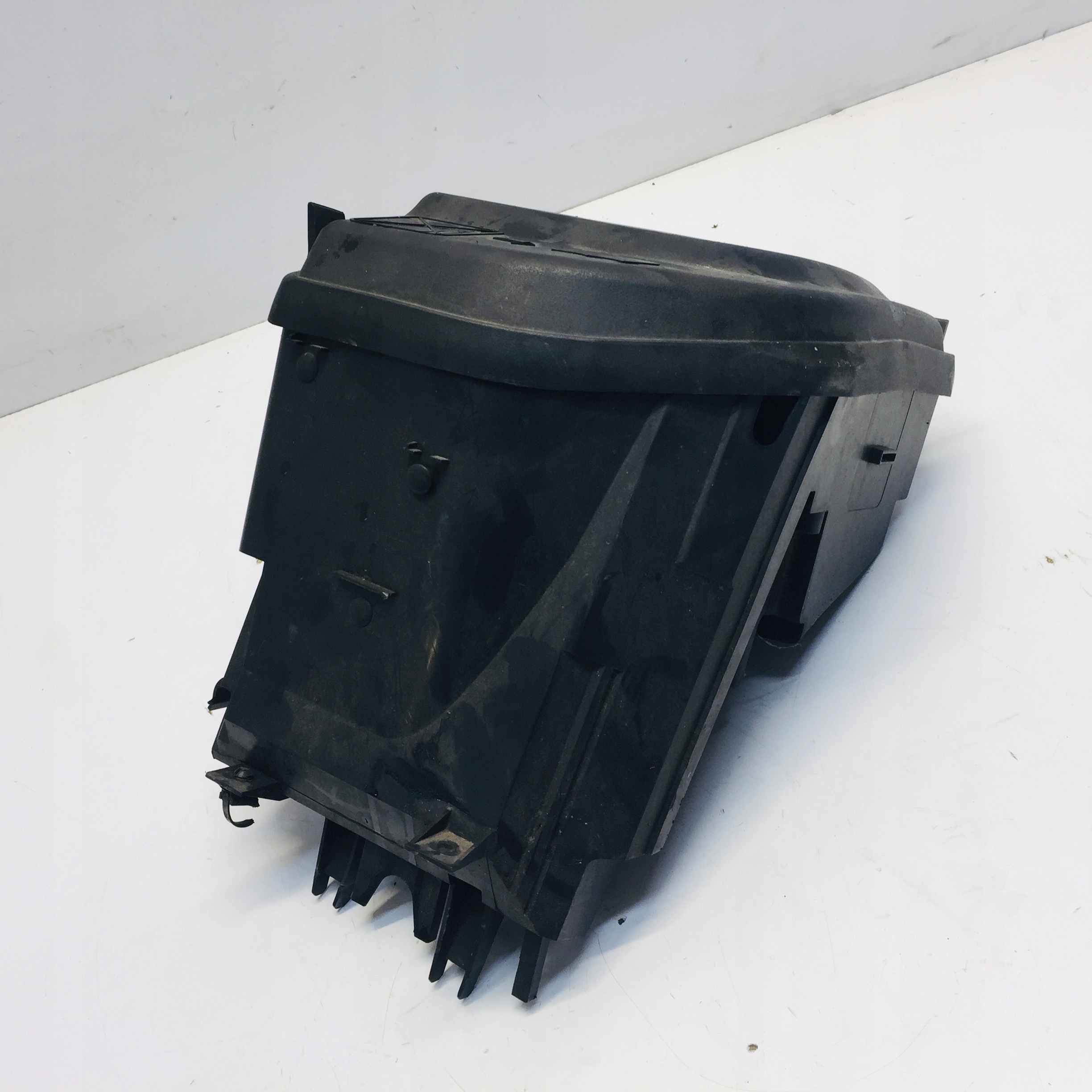 OBUDOWA BEZPIECZNIKOW PEUGEOT RCZ 1 6 THP Typ samochodu Samochody osobowe