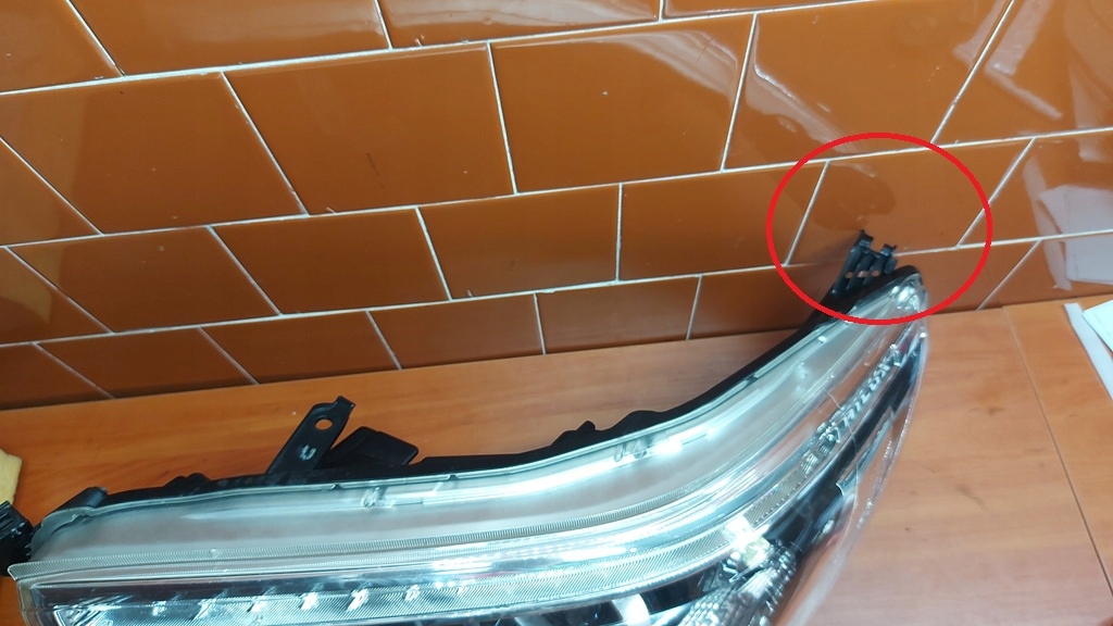 REFLEKTOR light left left front TOYOTA HILUX VIII 15-20