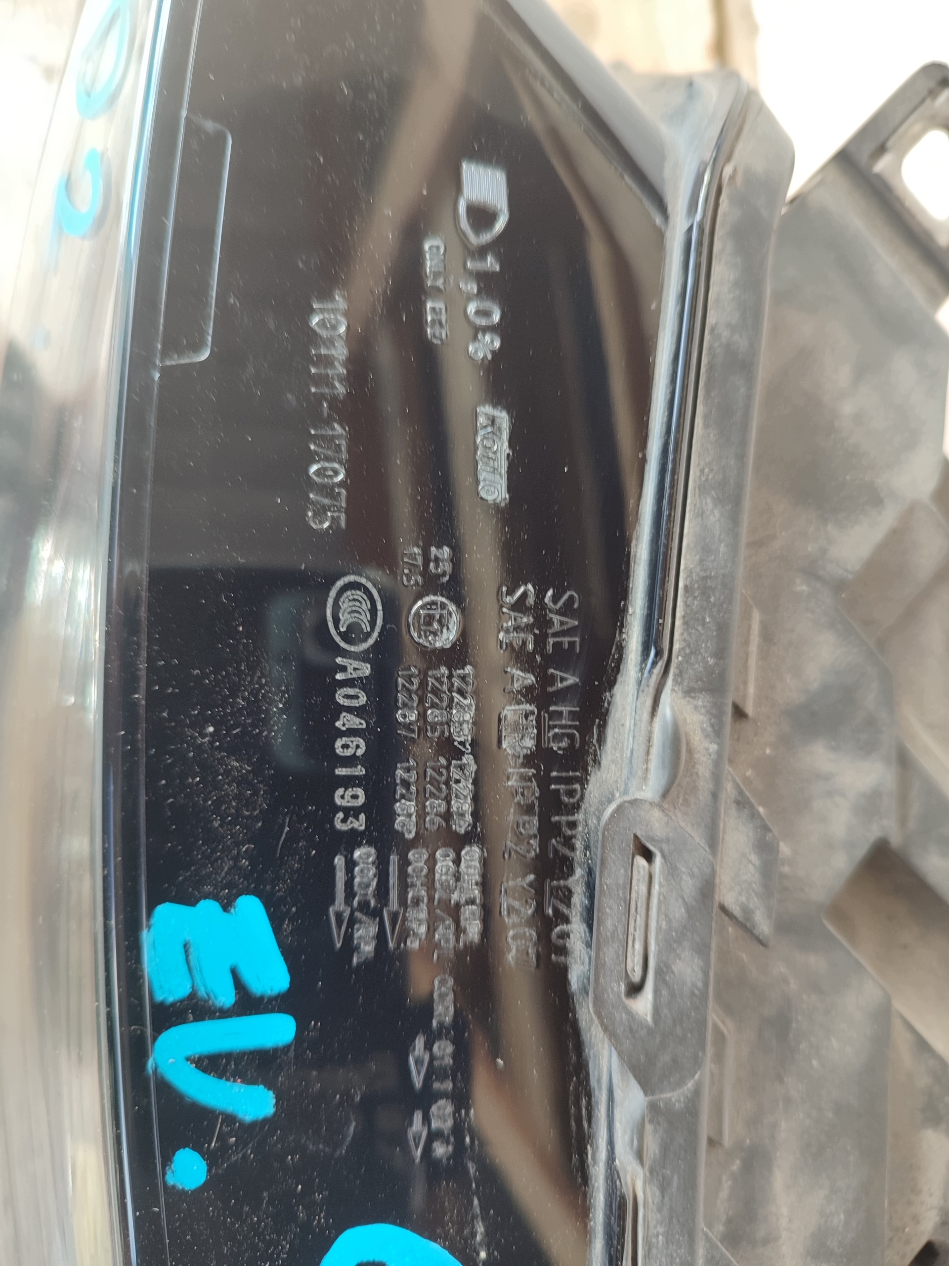 light left front front left XENON LED positioning AUDI Q5 8R EU 8R0941003AJ
