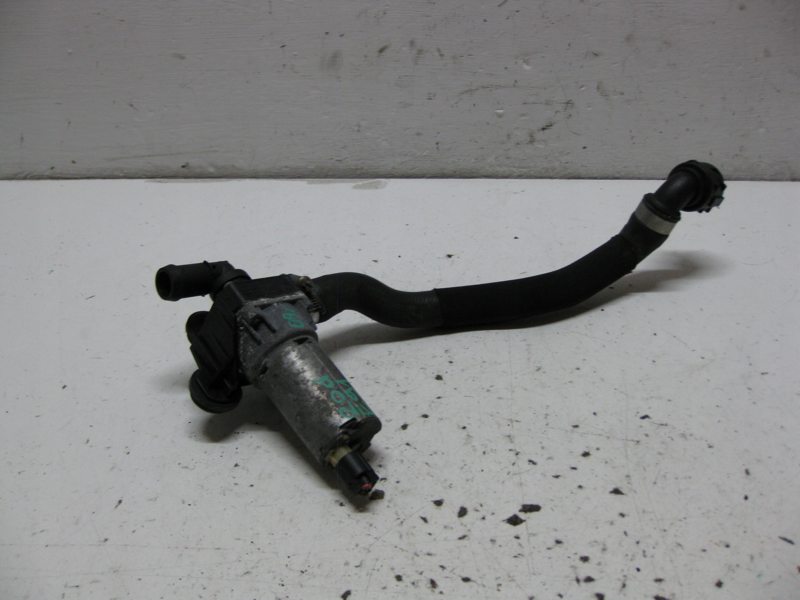 BMW E91 2.0 D 09R supplementary water pump 6928246
