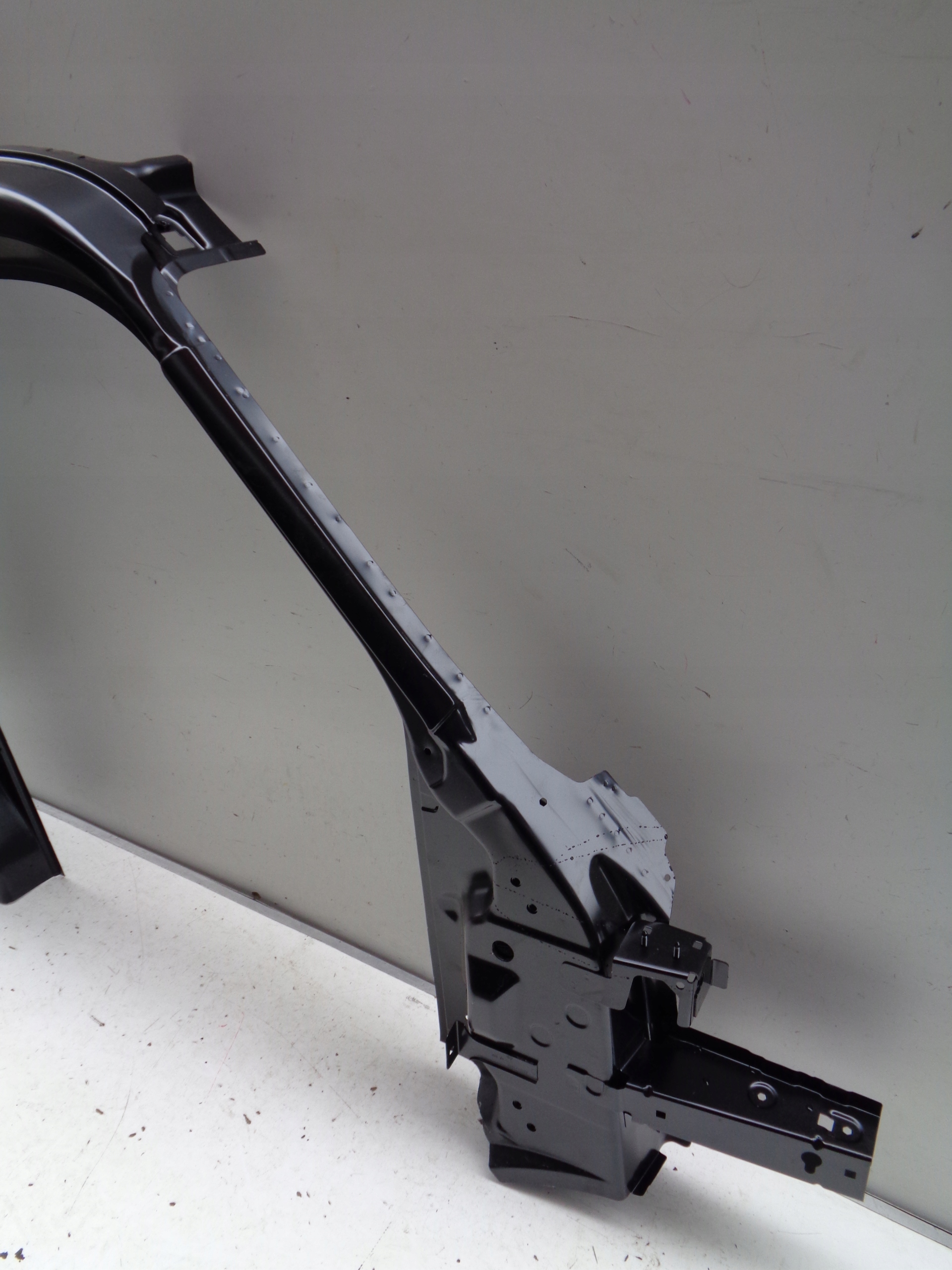 pillar right front RENAULT MASTRE III 09