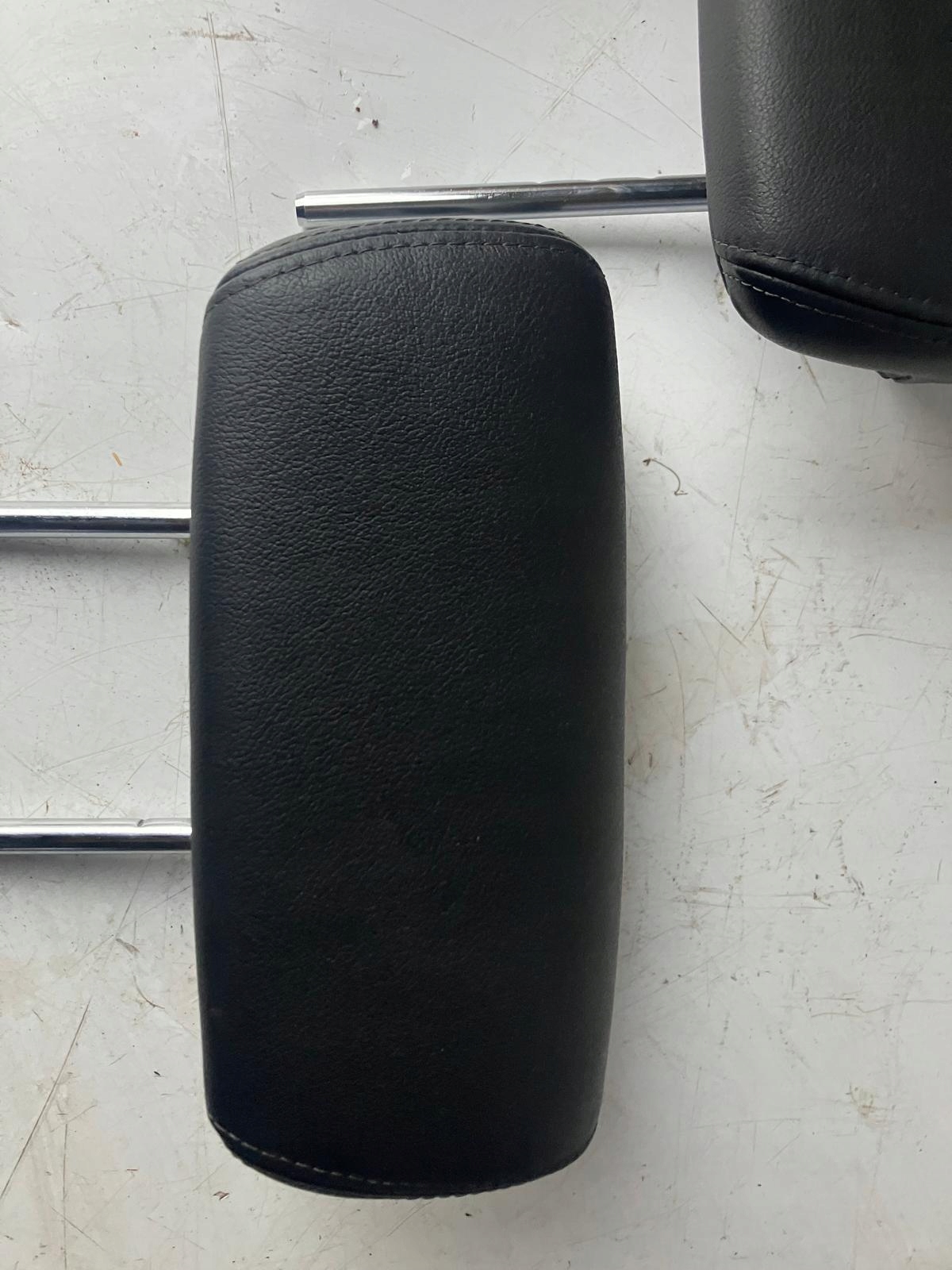 rest KANAPY RENAULT LATITUDE right left rear part leather
