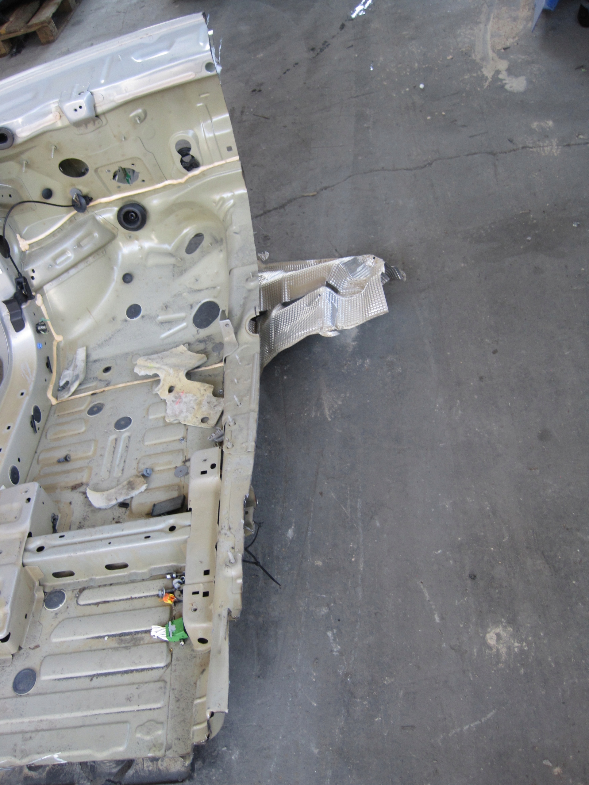 quarter left CITROEN C3 III 23R
