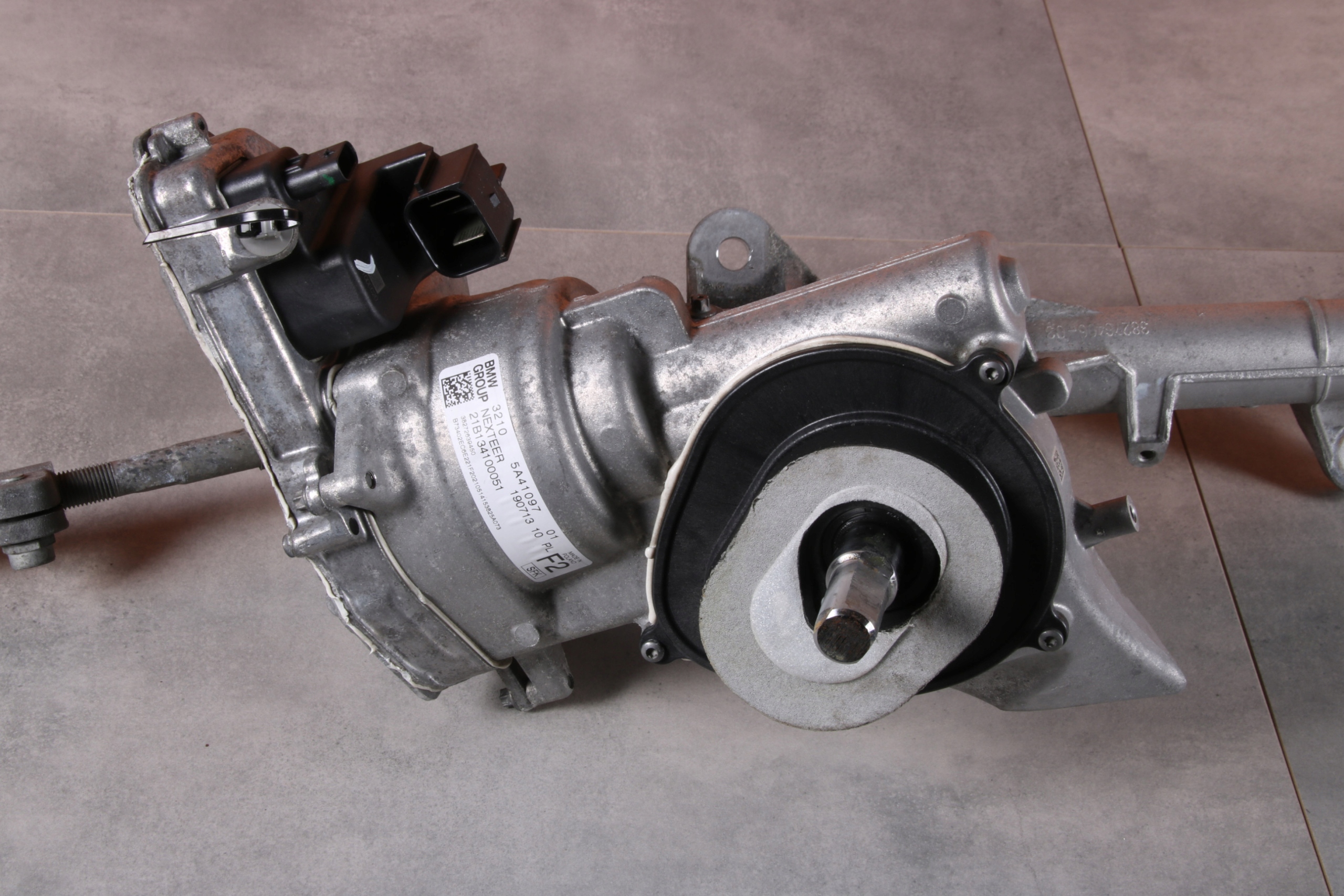 BMW 2' U06 B38L B38N B47L B48N Boîter direction Boîter direction 5A41097